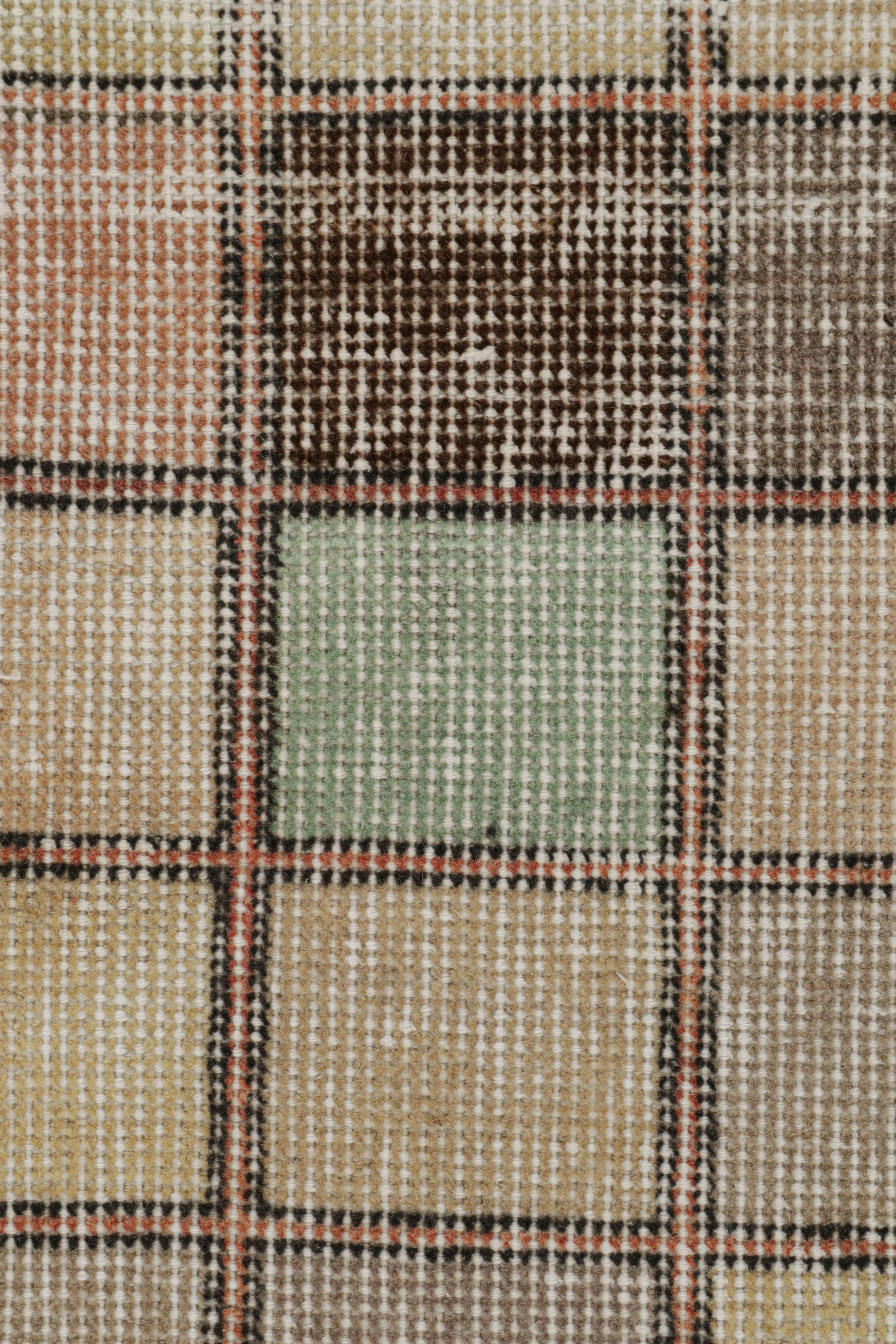 Vintage Zeki Müren Teppich mit quadratischen geometrischen Mustern, von Rug & Kilim im Zustand „Gut“ im Angebot in Long Island City, NY