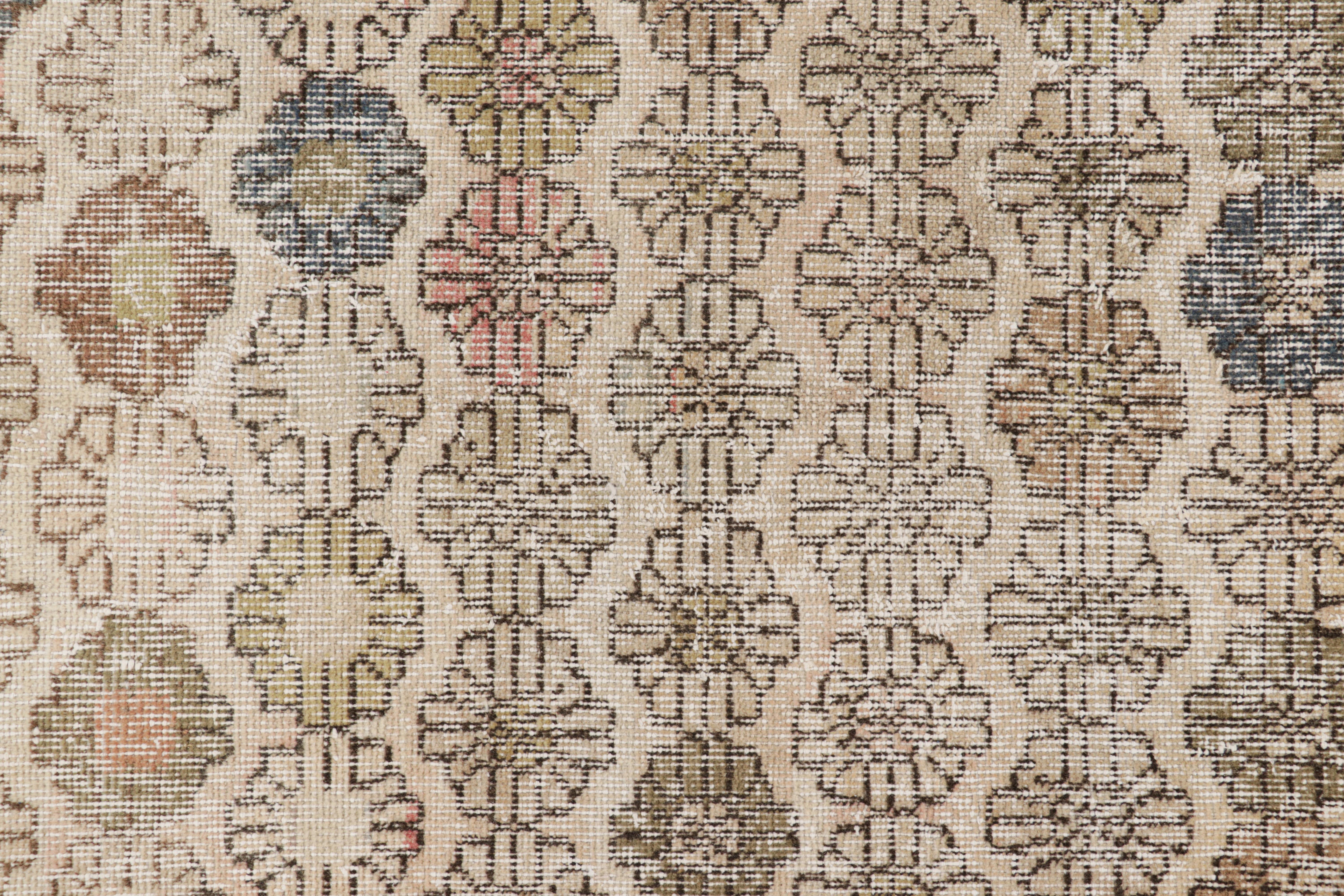 Vintage Zeki Múren Läufer in Beige mit buntem Blumenmuster von Rug & Kilim (Türkisch) im Angebot