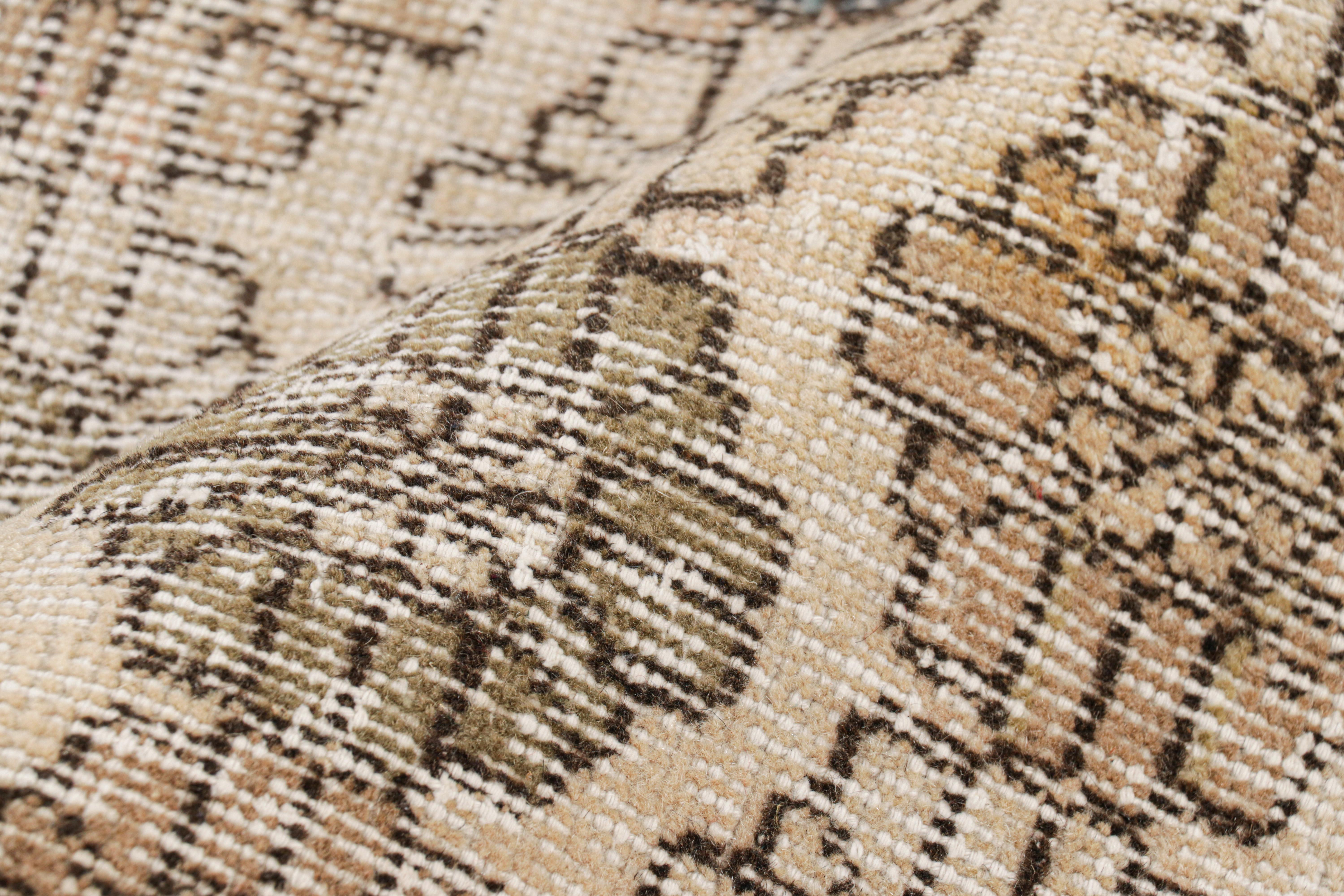 Vintage Zeki Múren Läufer in Beige mit buntem Blumenmuster von Rug & Kilim (Wolle) im Angebot