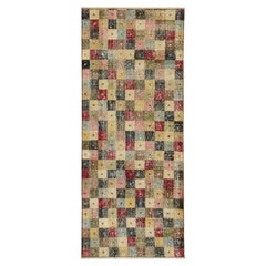 Runner d'epoca di Zeki Müren con motivi cubisti policromi, da Rug & Kilim