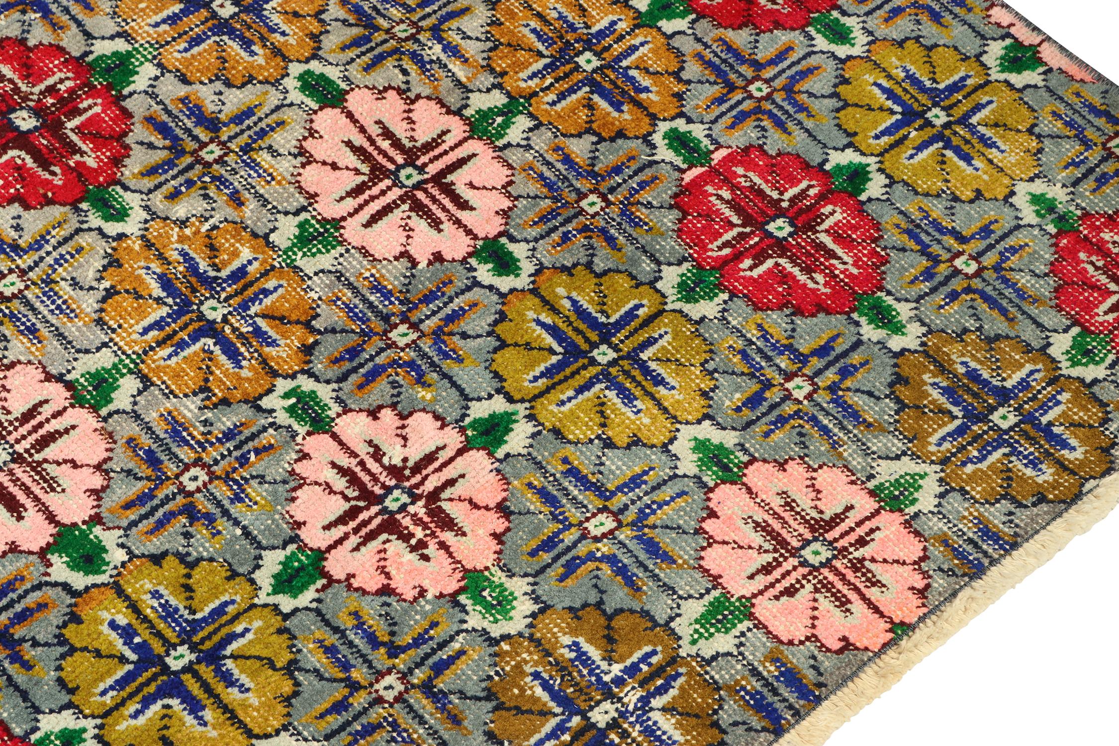 Vintage Zeki Muren Runner in Polychromatic Pattern, by Rug & Kilim In Good Condition For Sale In Long Island City, NY
