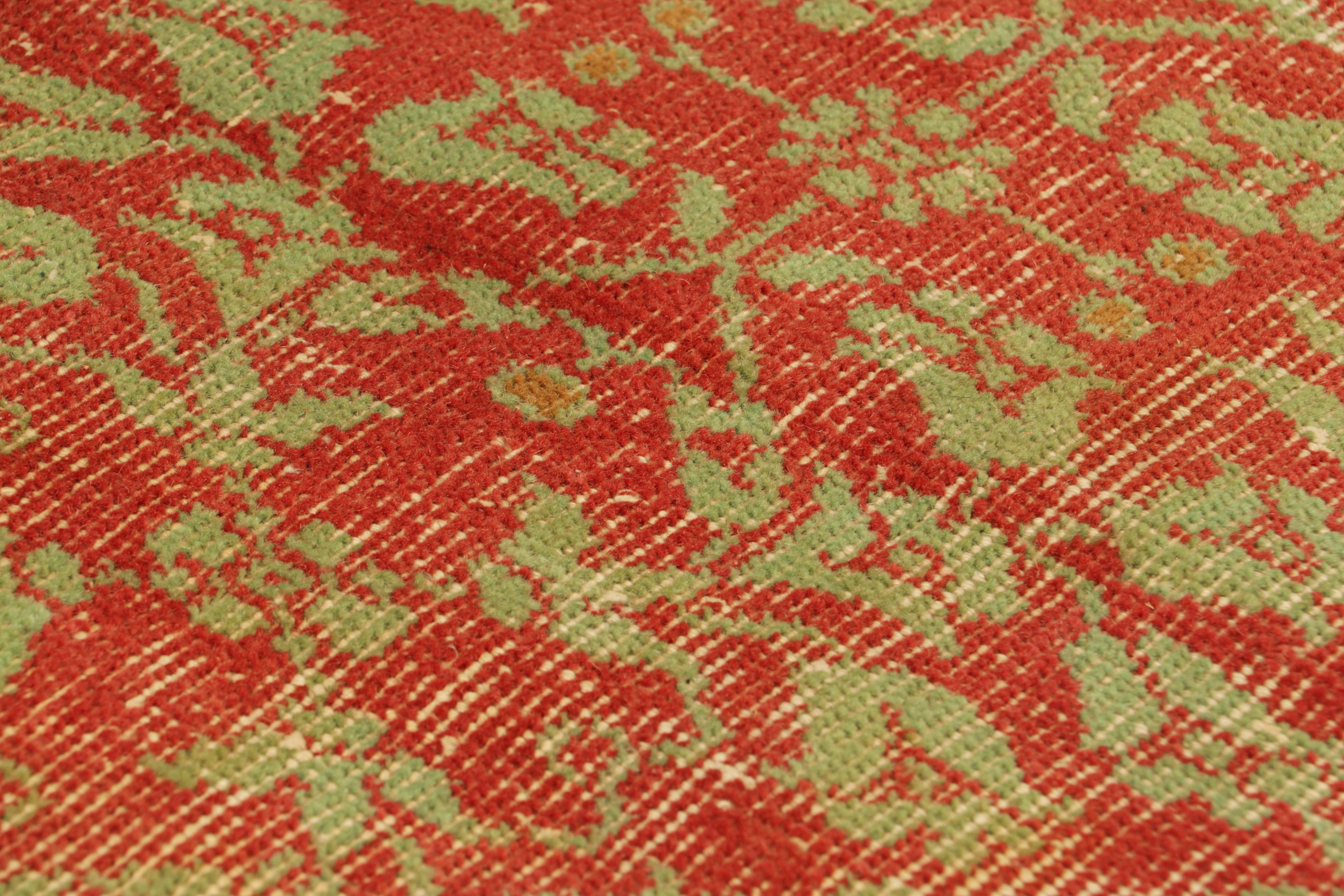 Dieser aus Wolle handgeknüpfte 1x4-Läufer von Zeki Müren aus der Türkei (ca. 1960-1970) ist eine einzigartige Ergänzung der Rug & Kilim Collection'S. Er zeichnet sich durch eine breite Palette von Farben und floralen Mustern auf dem Feld aus.

Über