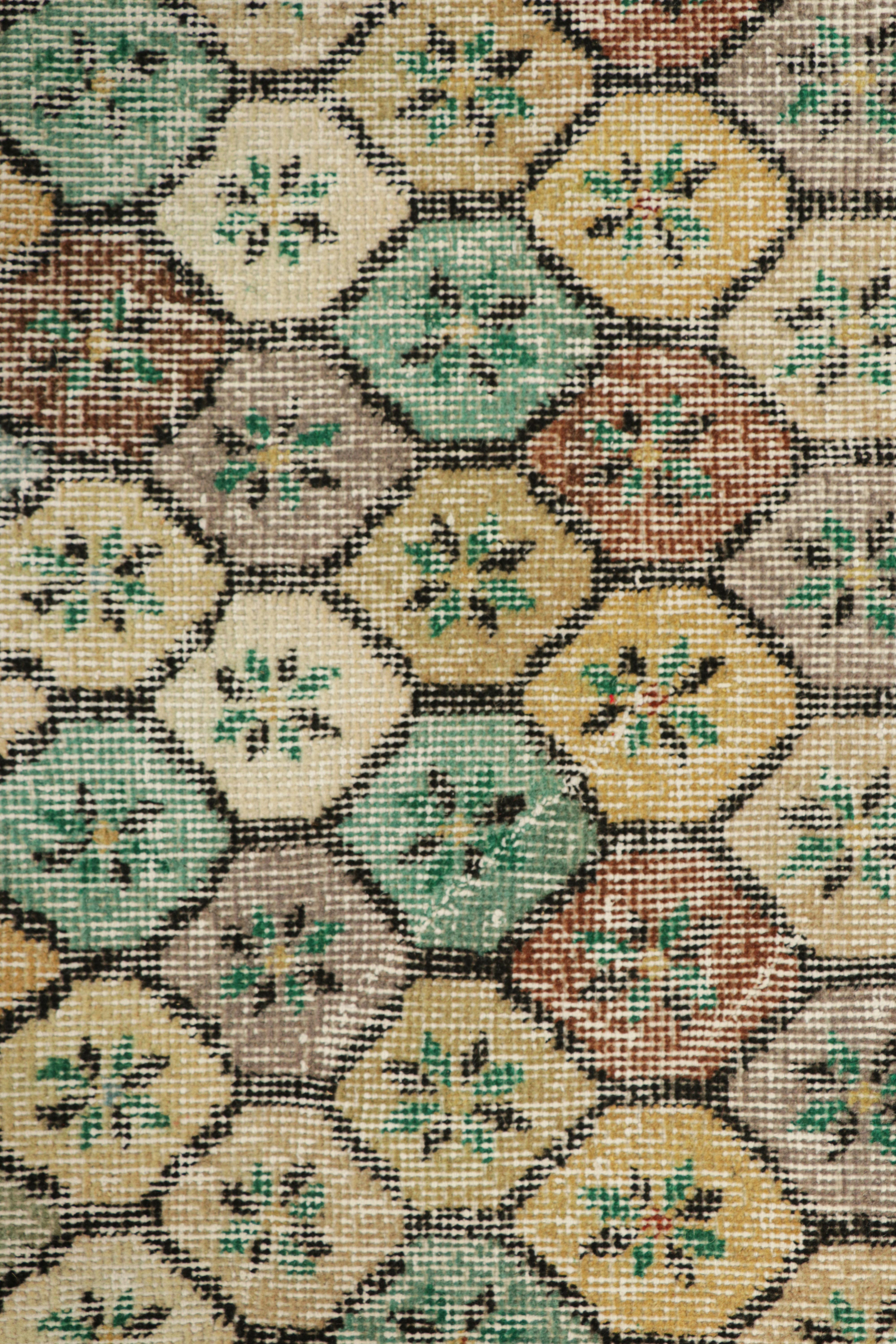 Turkish Vintage Zeki Müren Runner Rug in Beige-Brown with Geometric Pattern Rug & Kilim For Sale