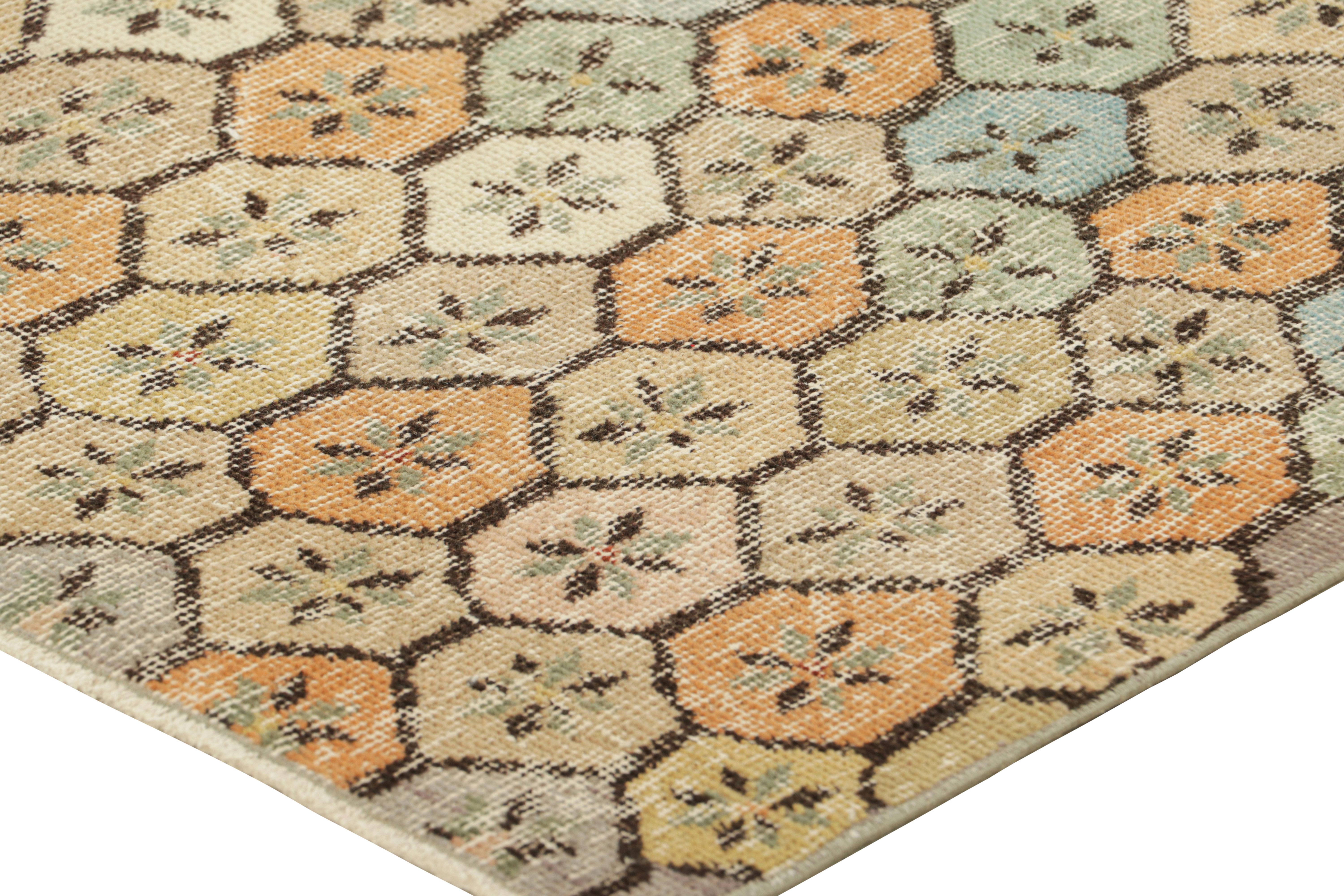 Mid-20th Century Vintage Zeki Müren Runner Rug in Beige-Brown with Geometric Pattern Rug & Kilim For Sale