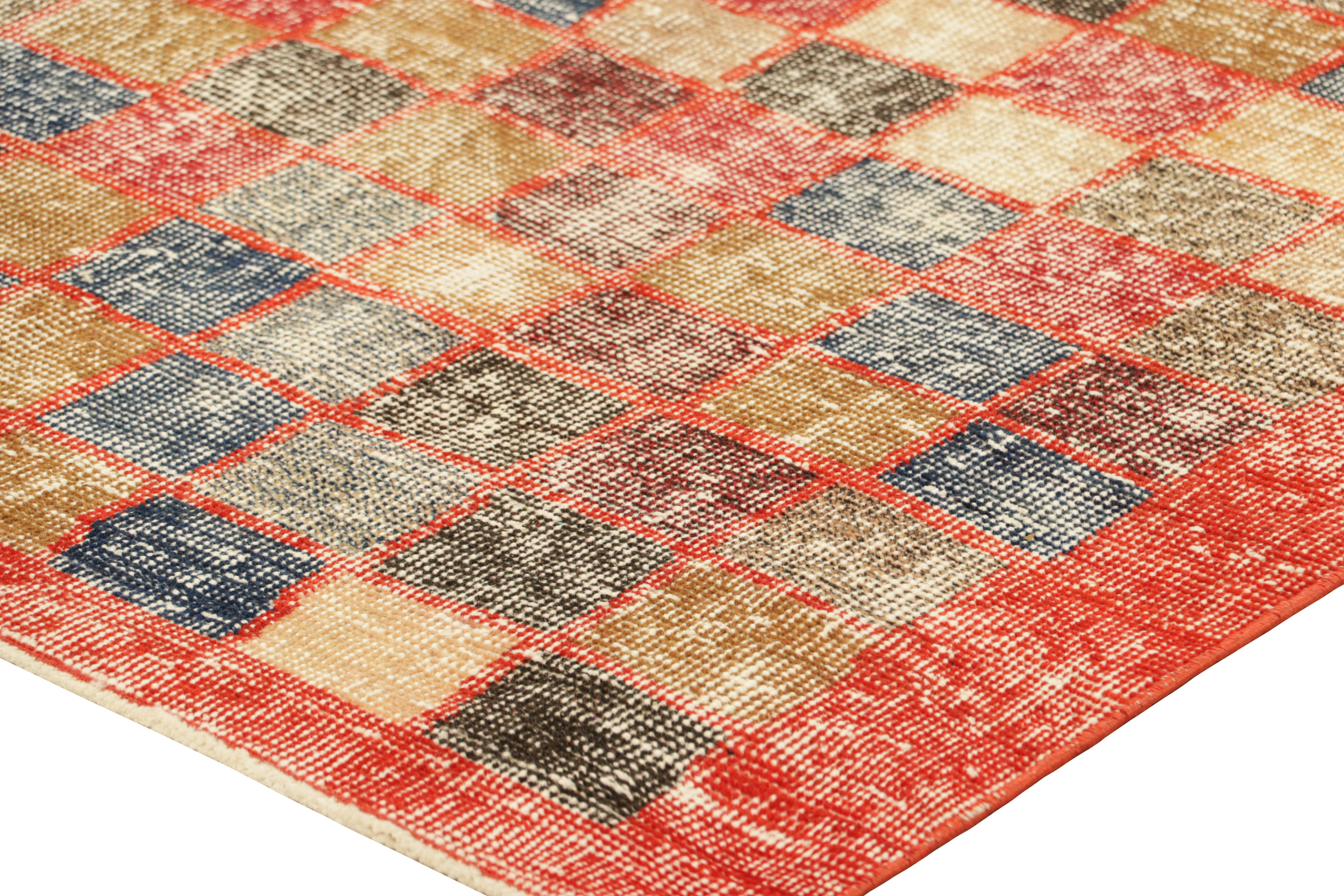 Vintage Zeki Müren Läufer Teppich in leuchtendem Rot mit geometrischem Muster  Rug & Kilim (Mitte des 20. Jahrhunderts) im Angebot
