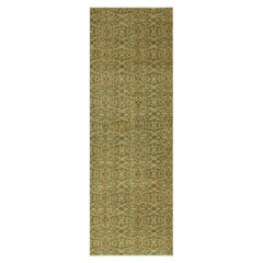 Vintage Zeki Müren Läufer in Grün mit Blumenmuster, von Rug & Kilim