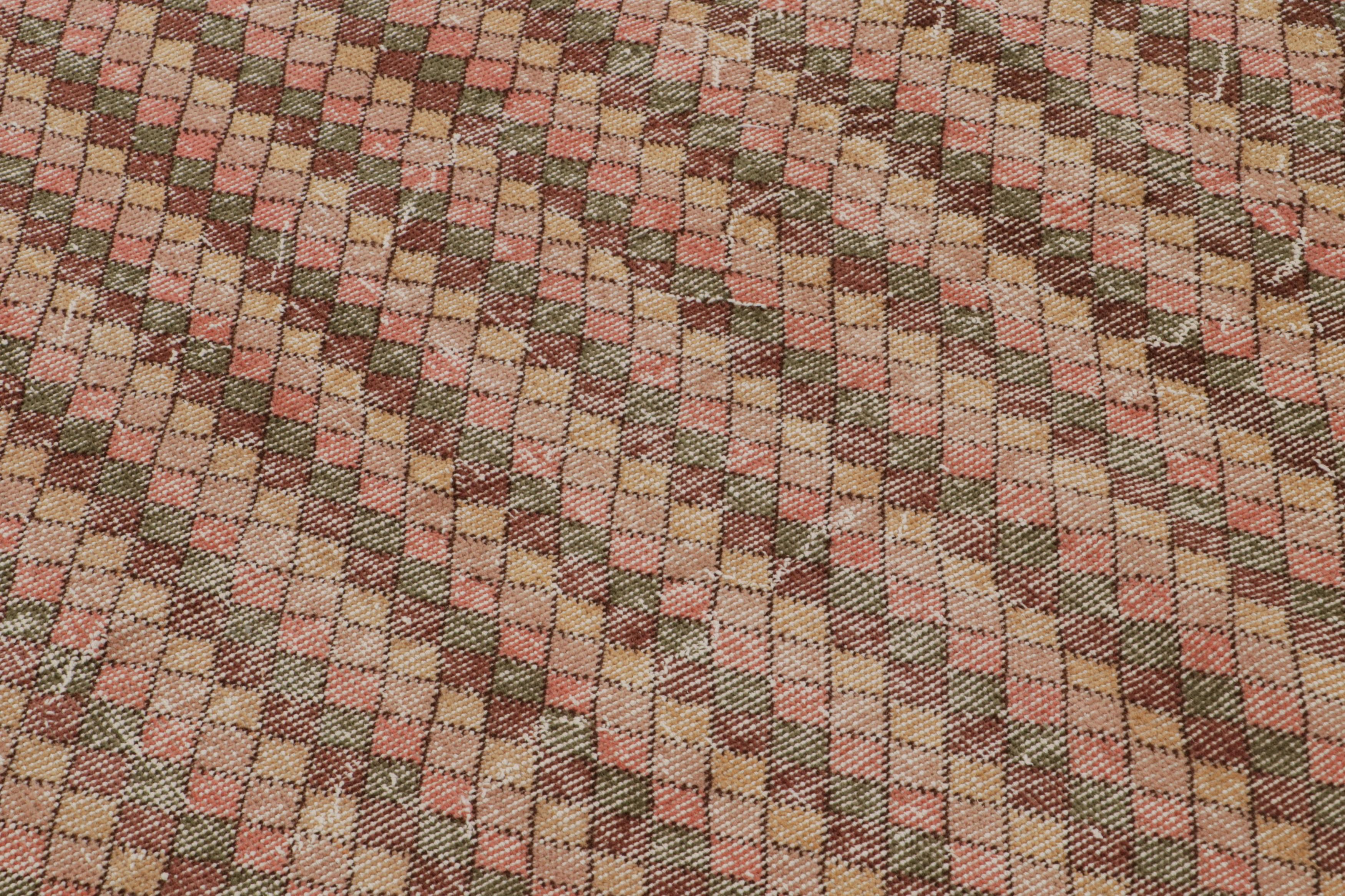 Vintage Zeki Müren Läufer Teppich mit bunten geometrischen Mustern von Rug & Kilim (Handgeknüpft) im Angebot