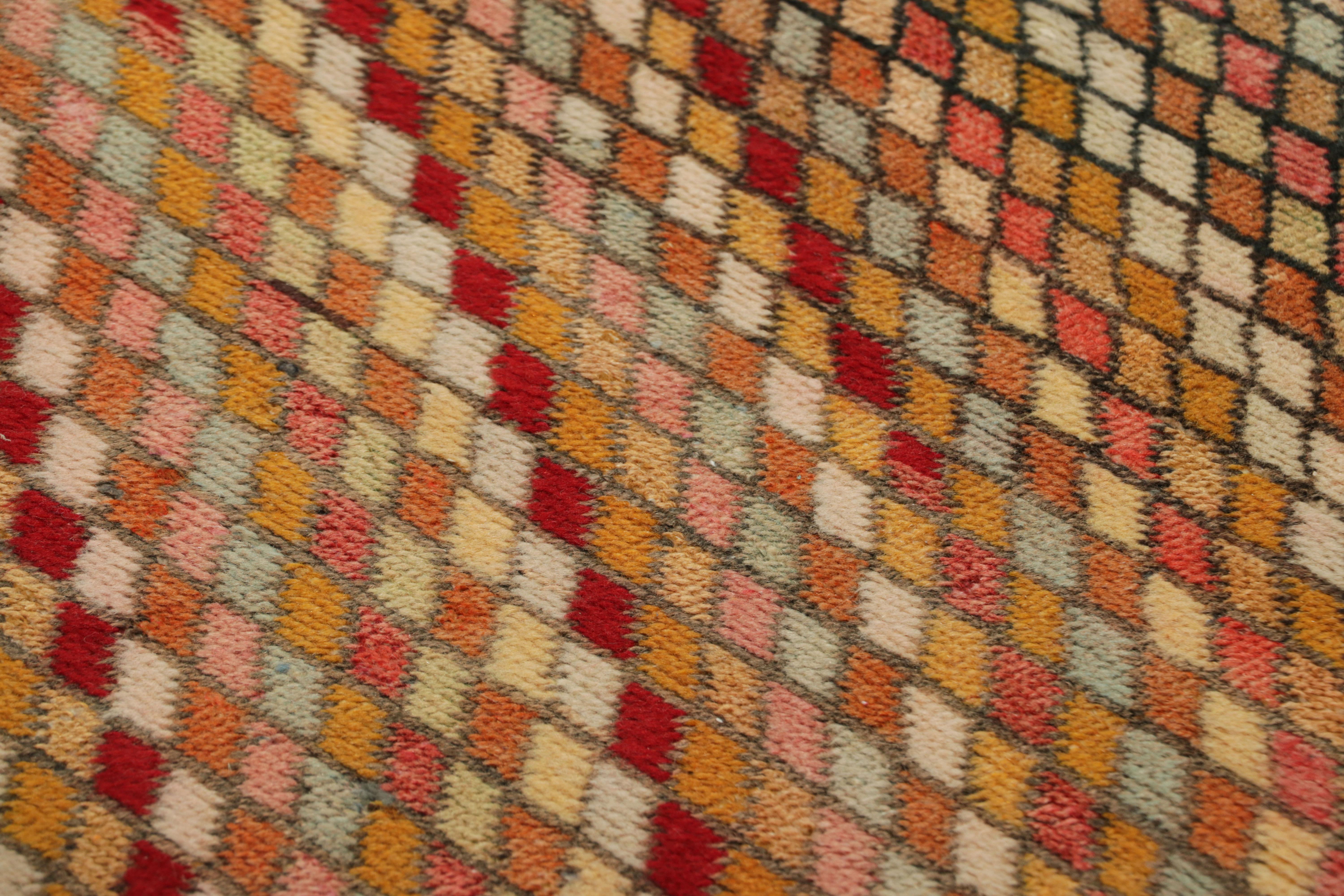 Dieser handgeknüpfte Wollteppich (3x5) von Zeki Müren aus der Türkei (ca. 1950-60) ist eine aufregende und seltene Ergänzung der Rug & Kilim Mid-Century Pasha Collection - einer Linie, die dem einzigartigen Einfluss dieses Künstlers gewidmet ist und