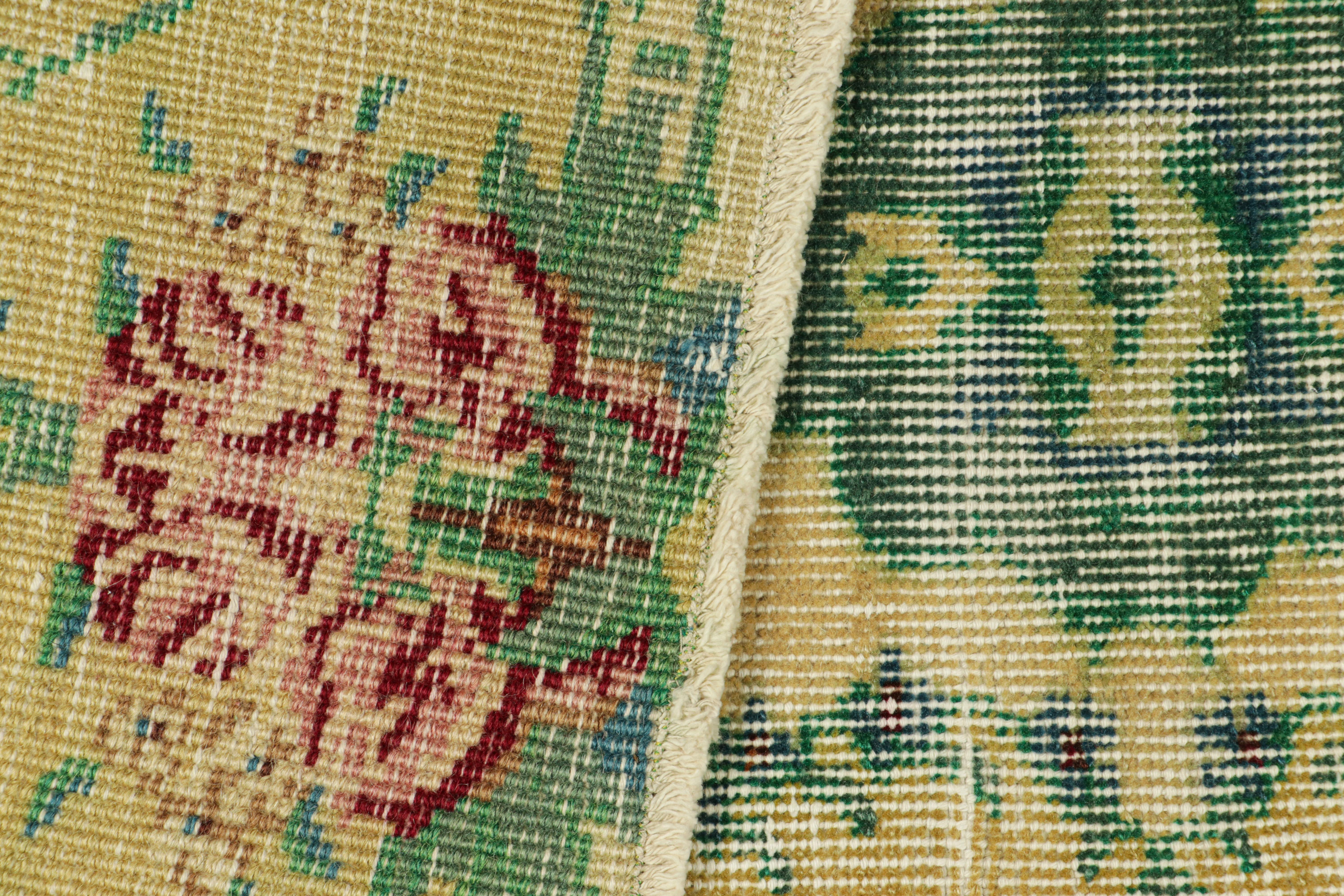 Vintage Zeki Múren Läufer, mit Medaillon und Blumenmustern, von Rug & Kilim (Wolle) im Angebot