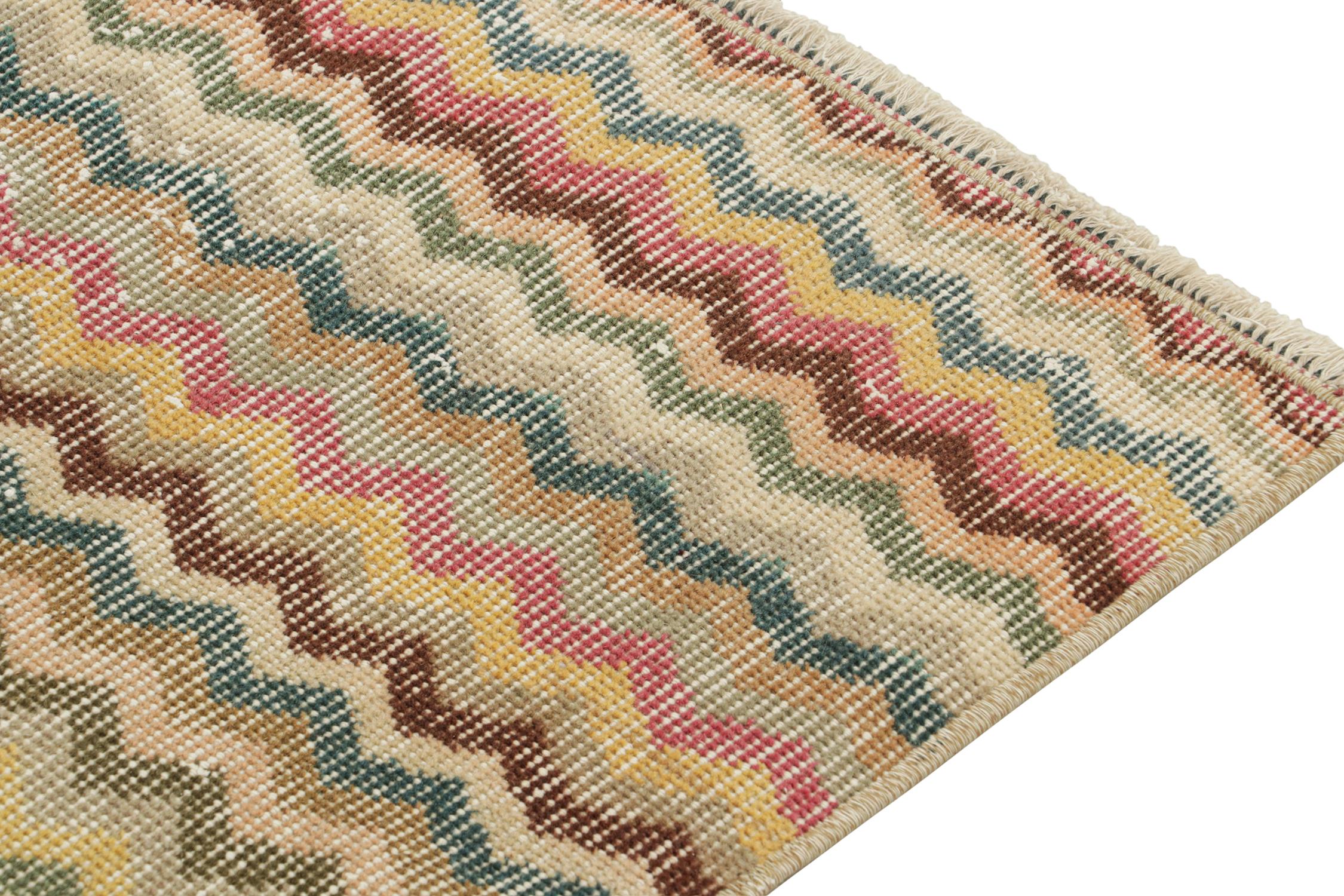 Vintage Zeki Müren Runner with Polychromatic Chevron Patterns, by Rug & Kilim In Good Condition For Sale In Long Island City, NY