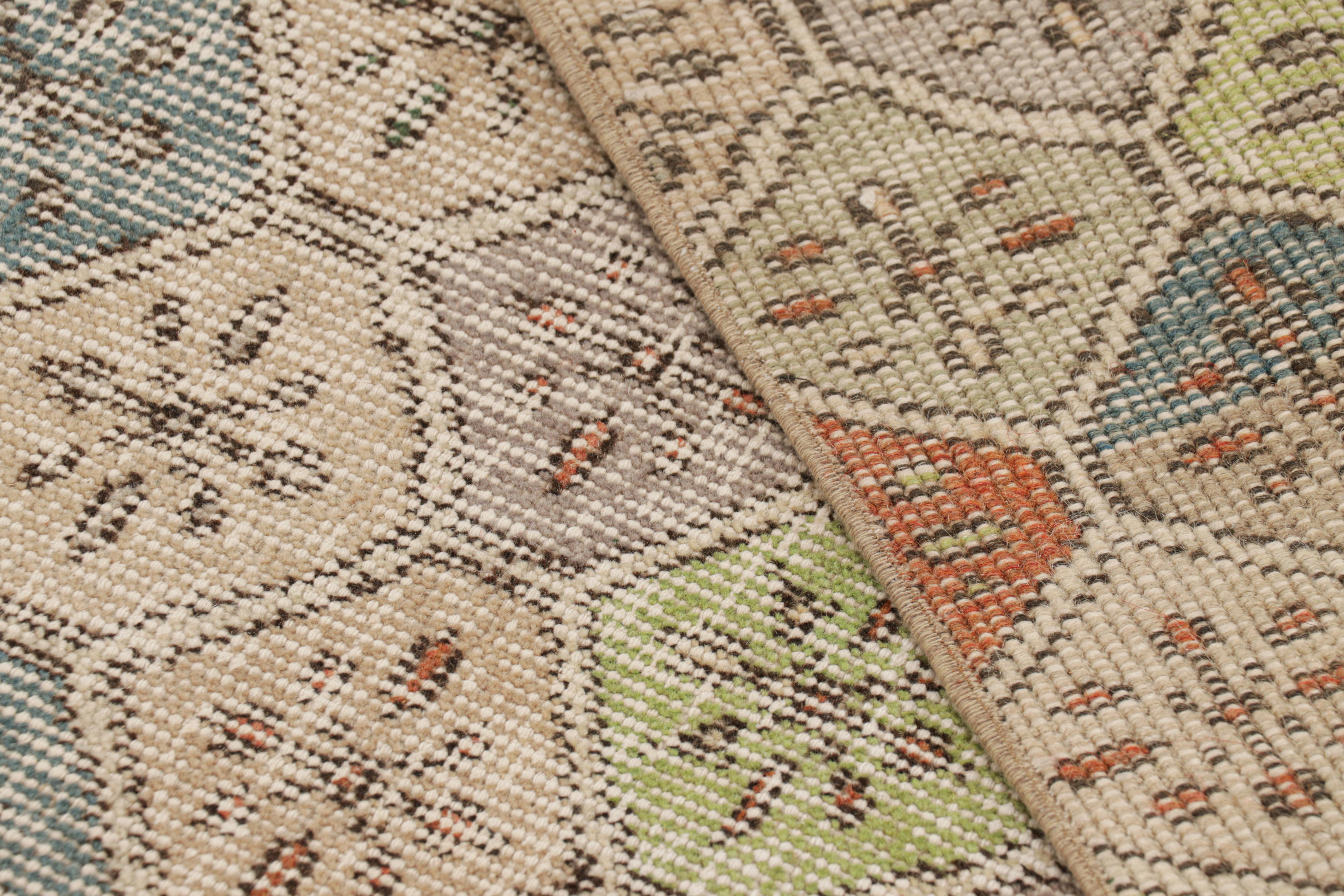 Tapis de course vintage Zeki Müren à motifs de diamants polychromes, de Rug & Kilim en vente 1