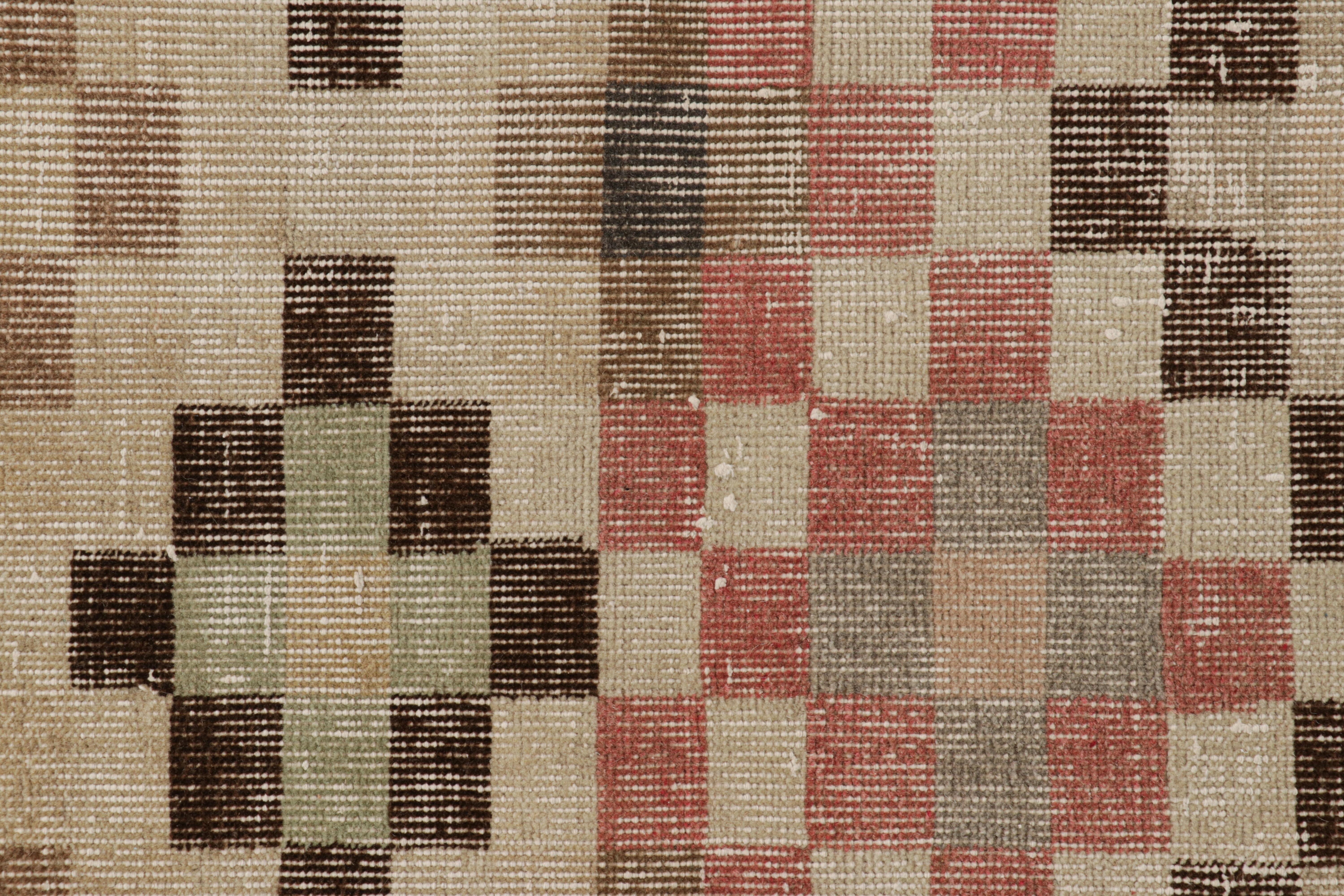 Vintage Zeki Müren Läufer mit polychromen geometrischen Mustern von Rug & Kilim (Türkisch) im Angebot