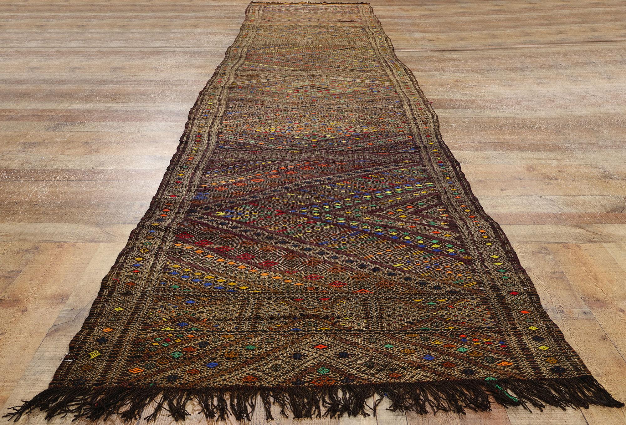 Vintage Zemmour Moroccan Hanbel Rug Kilim Runner In Good Condition For Sale In Dallas, TX