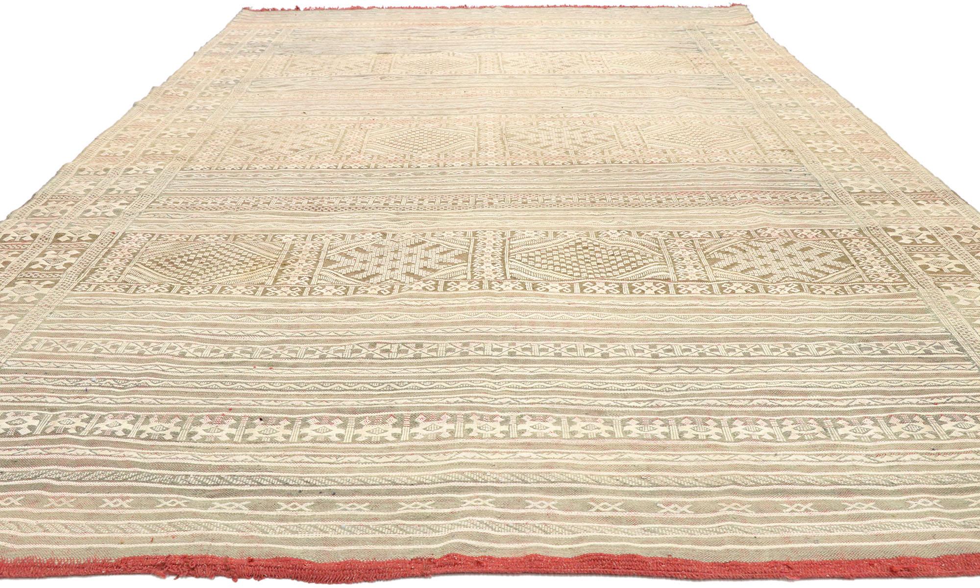 Vintage Zemmour Marokkanischer Kilim-Teppich von Berber Tribes of Morocco (Kelim) im Angebot
