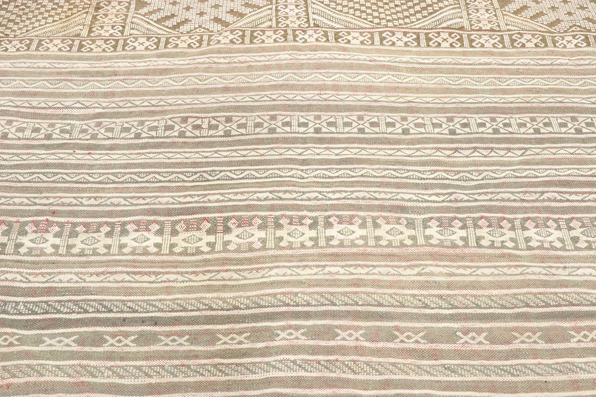 Vintage Zemmour Marokkanischer Kilim-Teppich von Berber Tribes of Morocco (Handgewebt) im Angebot