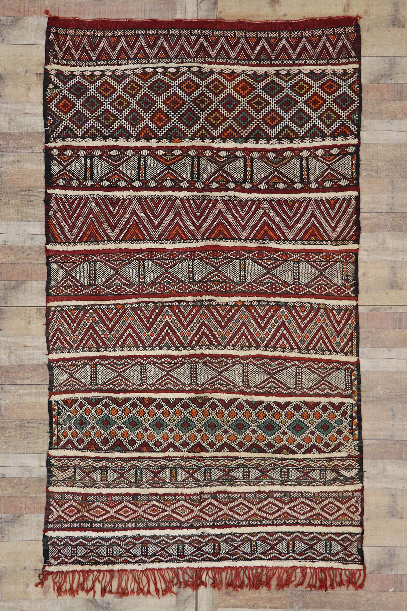 Vintage Zemmour Moroccan Kilim Rug with Tribal Style For Sale 1