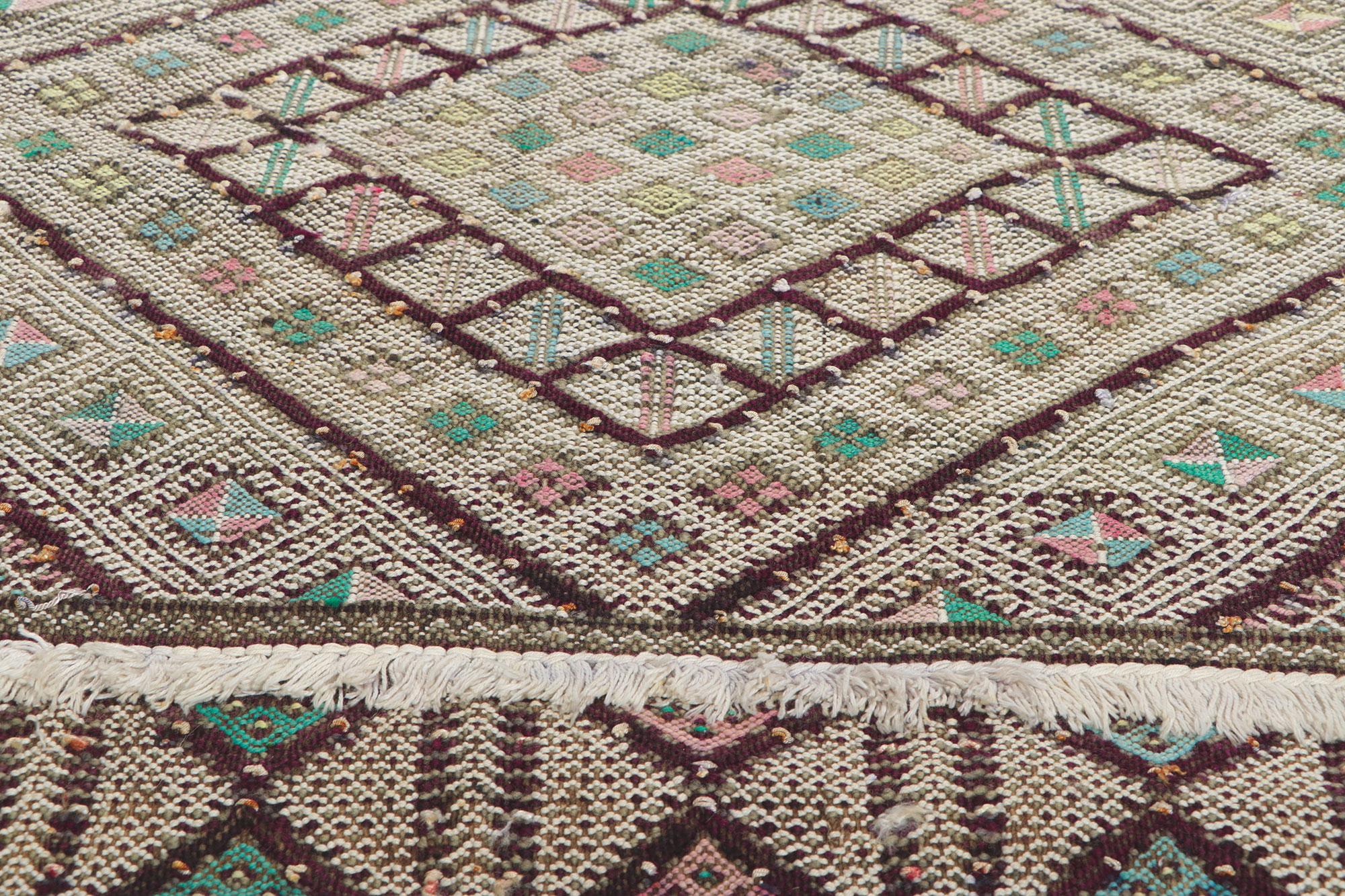 Vintage Zemmour Moroccan Kilim Runner In Good Condition For Sale In Dallas, TX