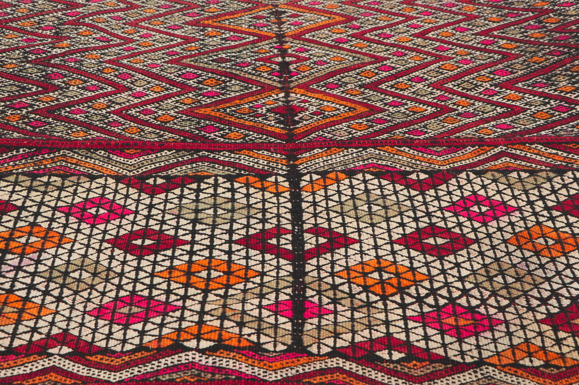 Tissé à la main Tapis de couloir Kilim marocain Zemmour vintage en vente