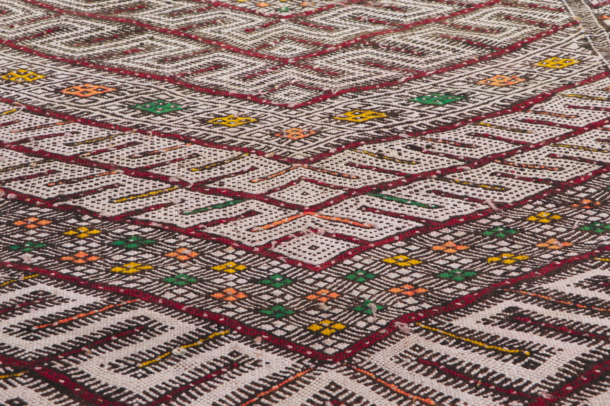 Vintage Zemmour Moroccan Kilim Runner In Good Condition For Sale In Dallas, TX