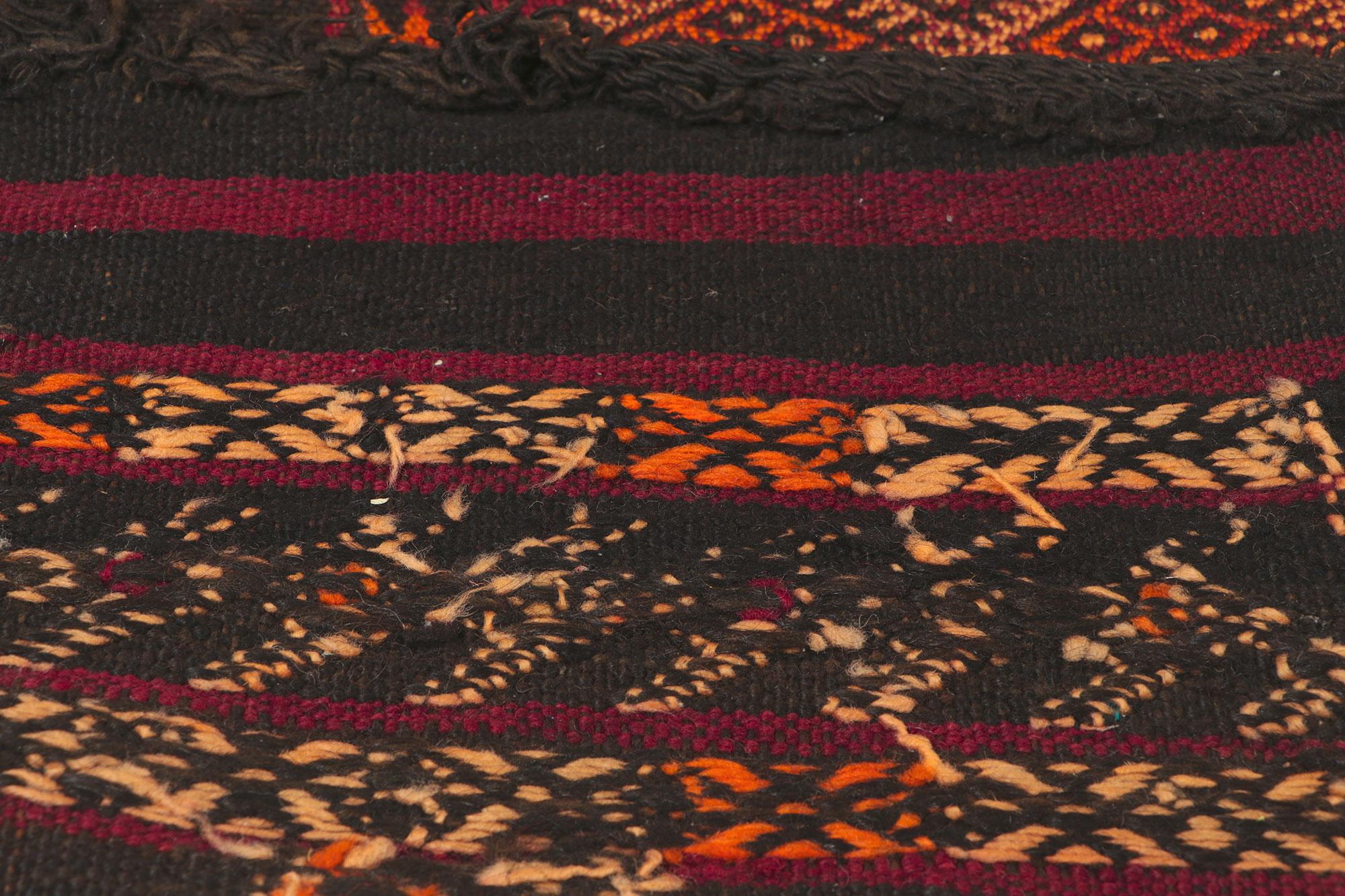 Vintage Zemmour Moroccan Kilim Runner In Good Condition For Sale In Dallas, TX