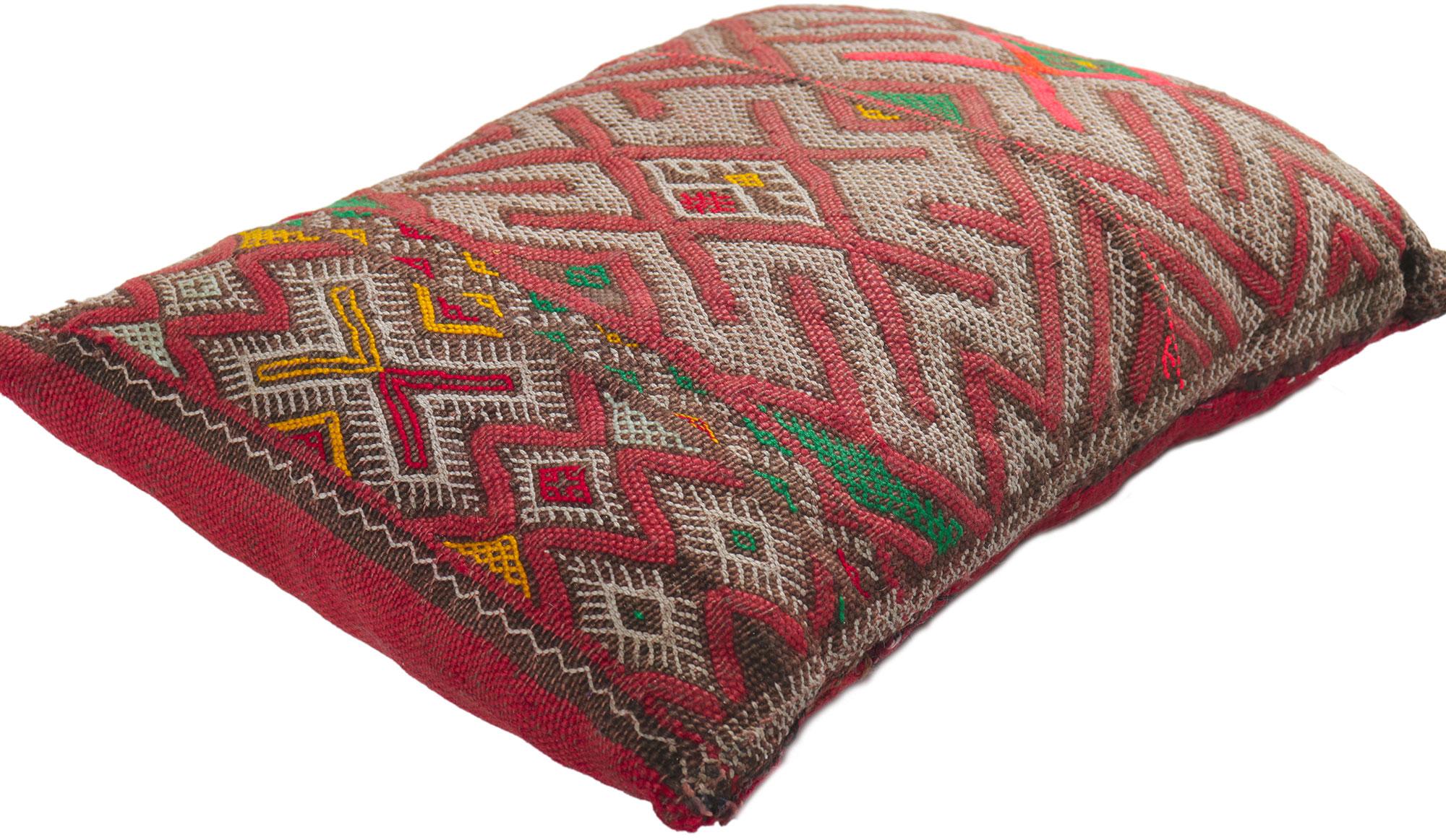 78446 Vintage Zemmour Moroccan Rug Pillow, 01'00 x 01'06 x 00'04.
Emanating nomadic charm with elements of comfort and functional versatility, this vintage Moroccan pillow conjures the spirit of Morocco. Made by talented artisans of the Zemmour