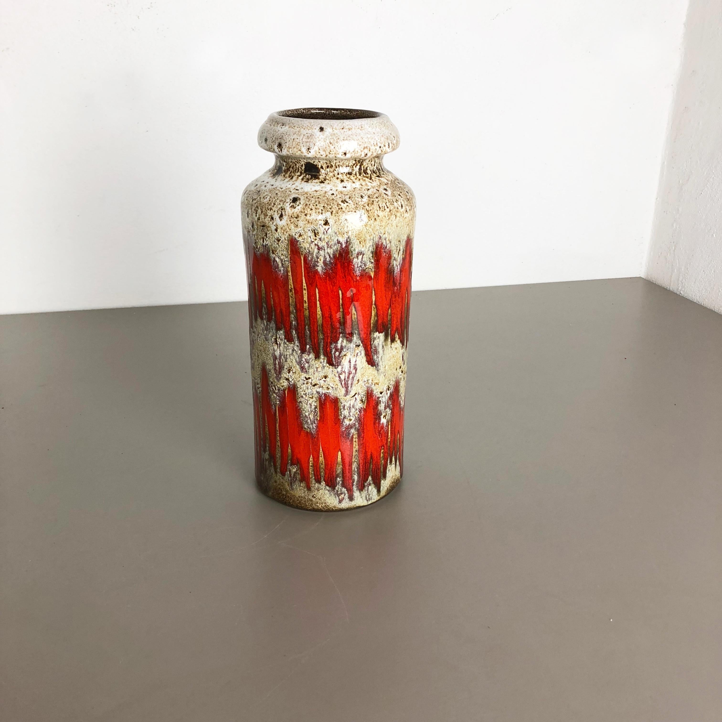 Article:

Pottery ceramic vase

Fat lava


Producer:

Scheurich, Germany


Decade:

1970s


Origin:

Germany



Original vintage 1970s pottery ceramic vase in Germany. High quality German production with a nice abstract