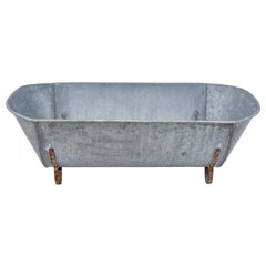 Vintage Zinc Bathtub with Iron Feet