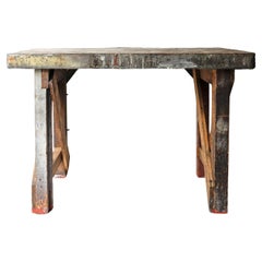Tavolo da lavoro in legno con copertura in zinco d'epoca, metà del XX secolo