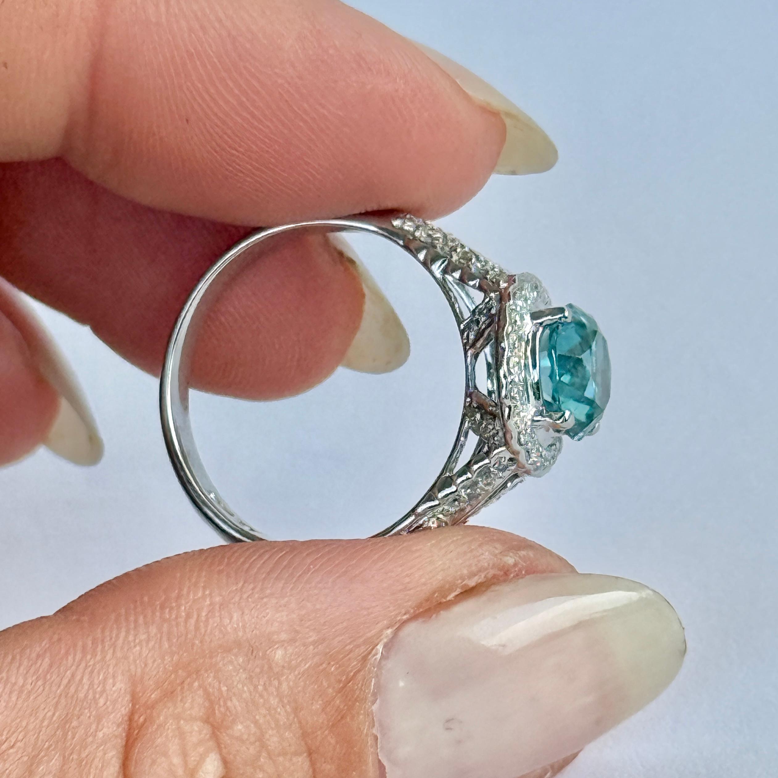 da uomo o donna Anello a grappolo d'epoca con zircone e diamante in oro bianco 18 carati in vendita