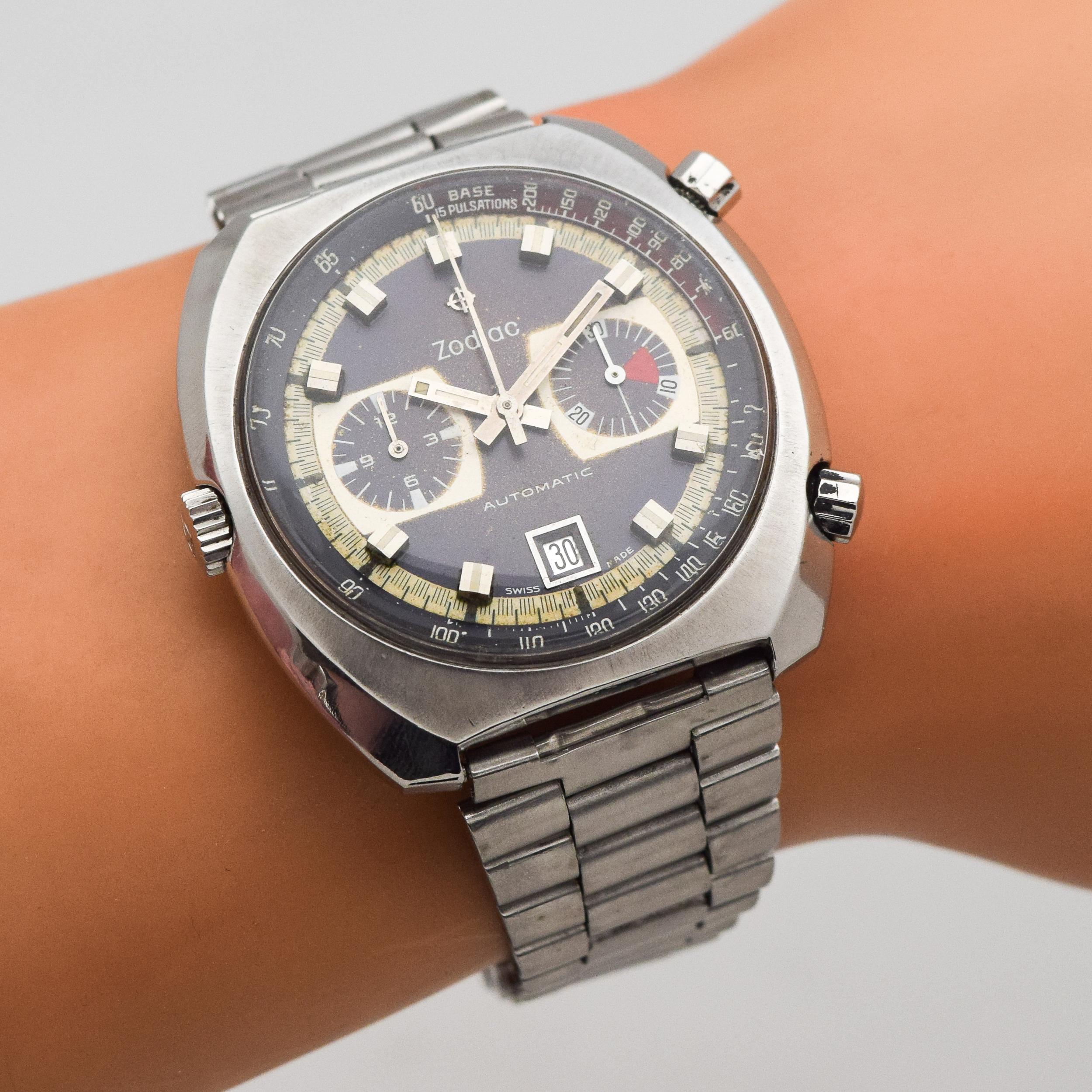 Vintage Zodiac 2-Register Chronograph in Stainless Steel, 1970s For Sale 2