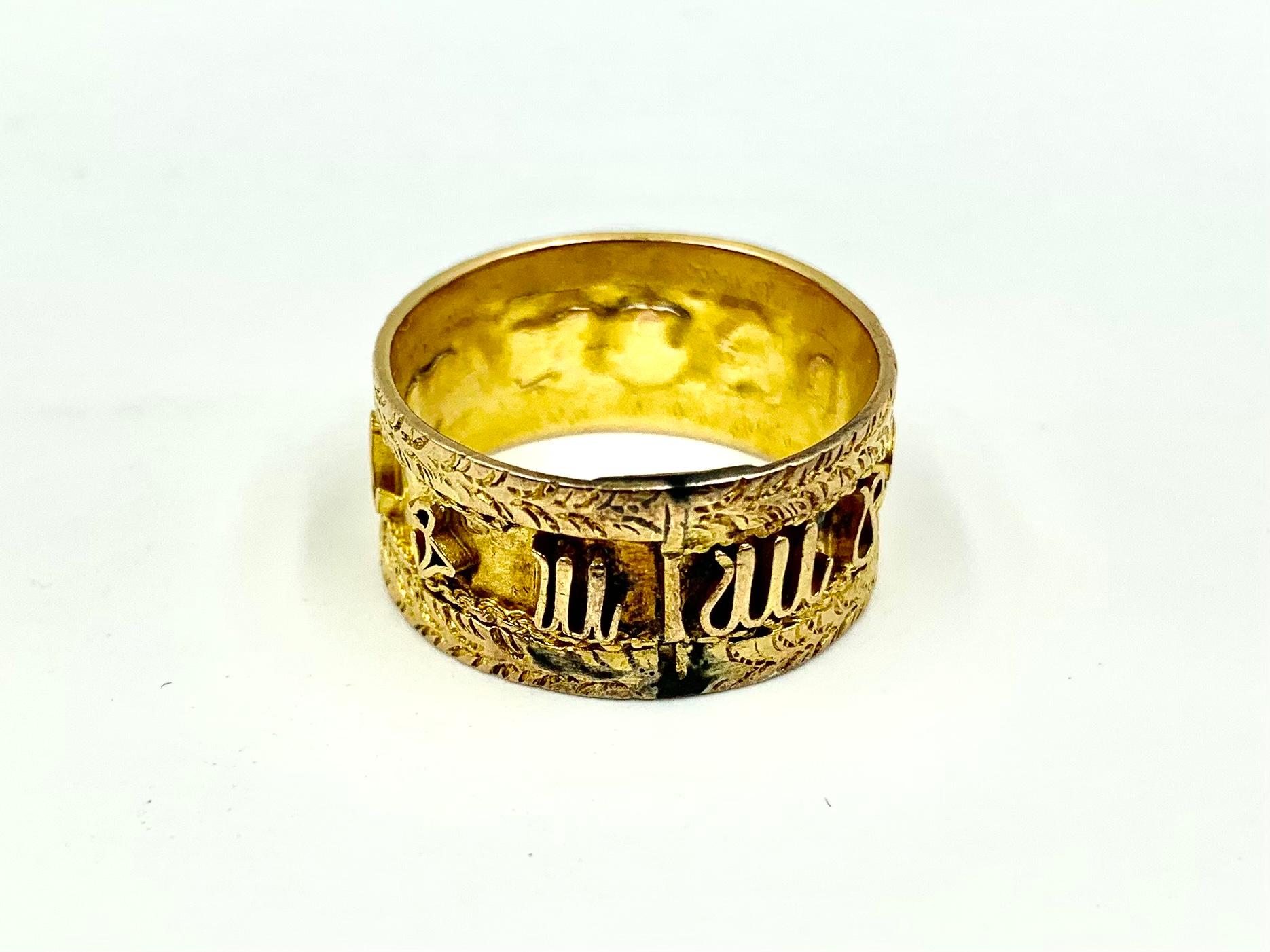 Vintage Zodiac Symbol Wide Band 14K Gelbgold Ring für Damen oder Herren im Angebot