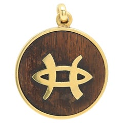 Vintage Zodiac Wood Pisces Sign Pendant Necklace 18k Yellow Gold Illario