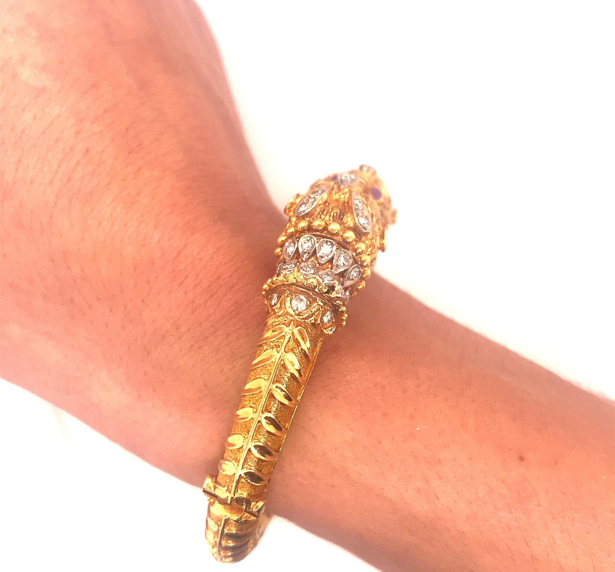 Vintage Zolotas Ruby Diamond Double Chimera 18k Yellow Gold Bangle Bracelet For Sale 2