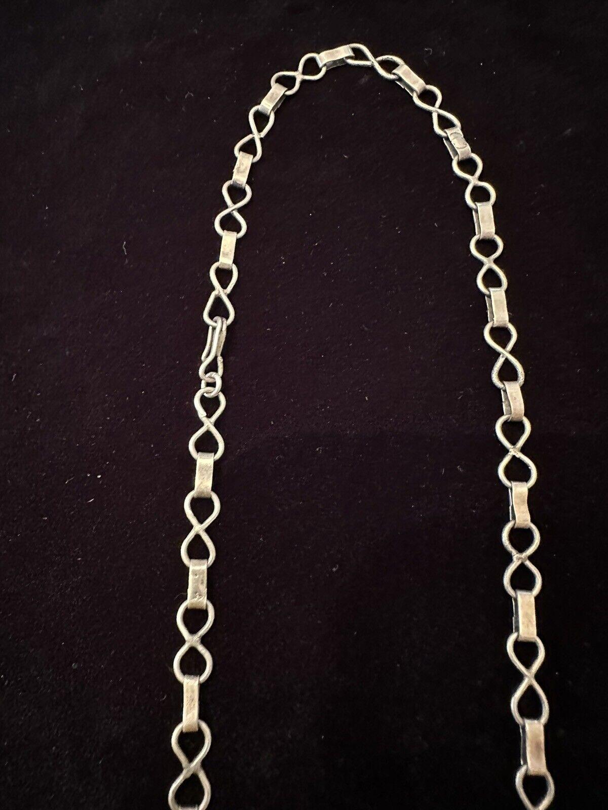 Moderniste Vintage Zuni Native American Turquoise Sterling Silver Squash Blossom Necklace en vente