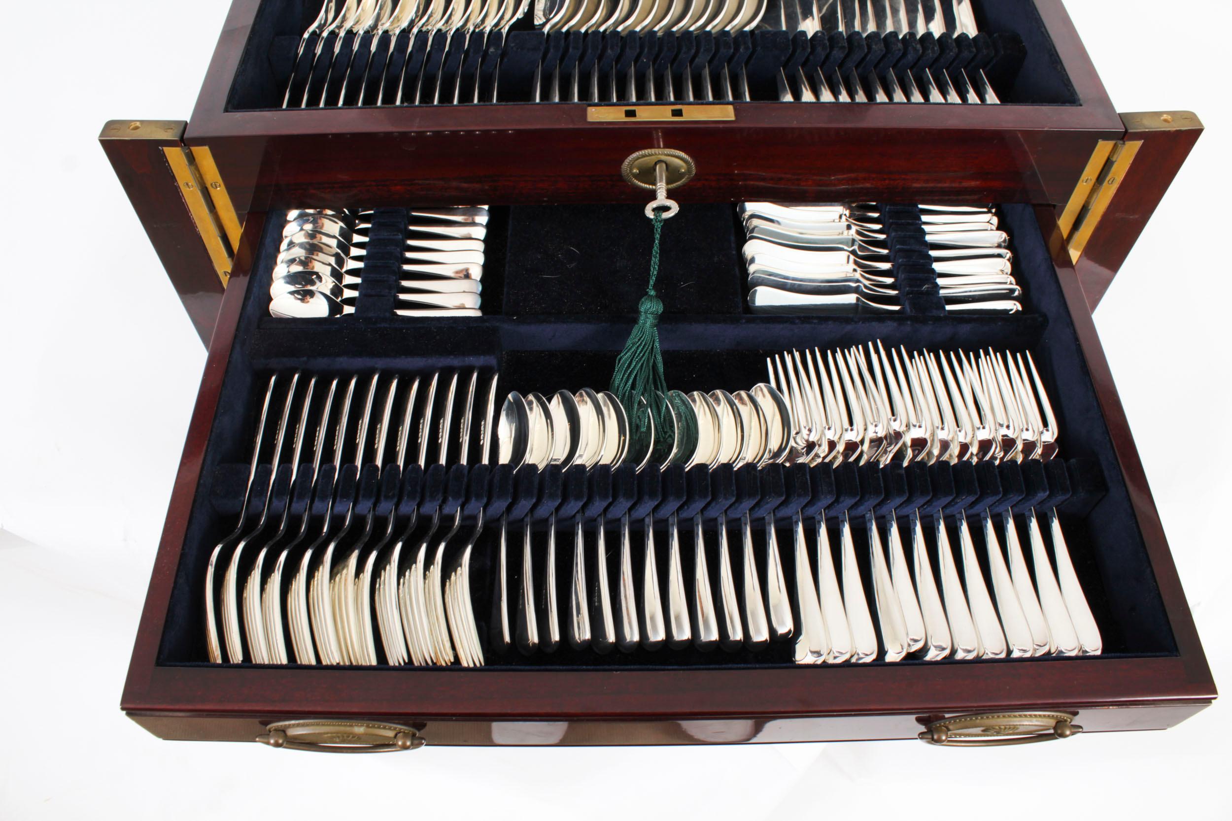 Vintage150 Piece Canteen-12 Place Sterling Silver Cutlery Set by Carrs 2004 For Sale 3