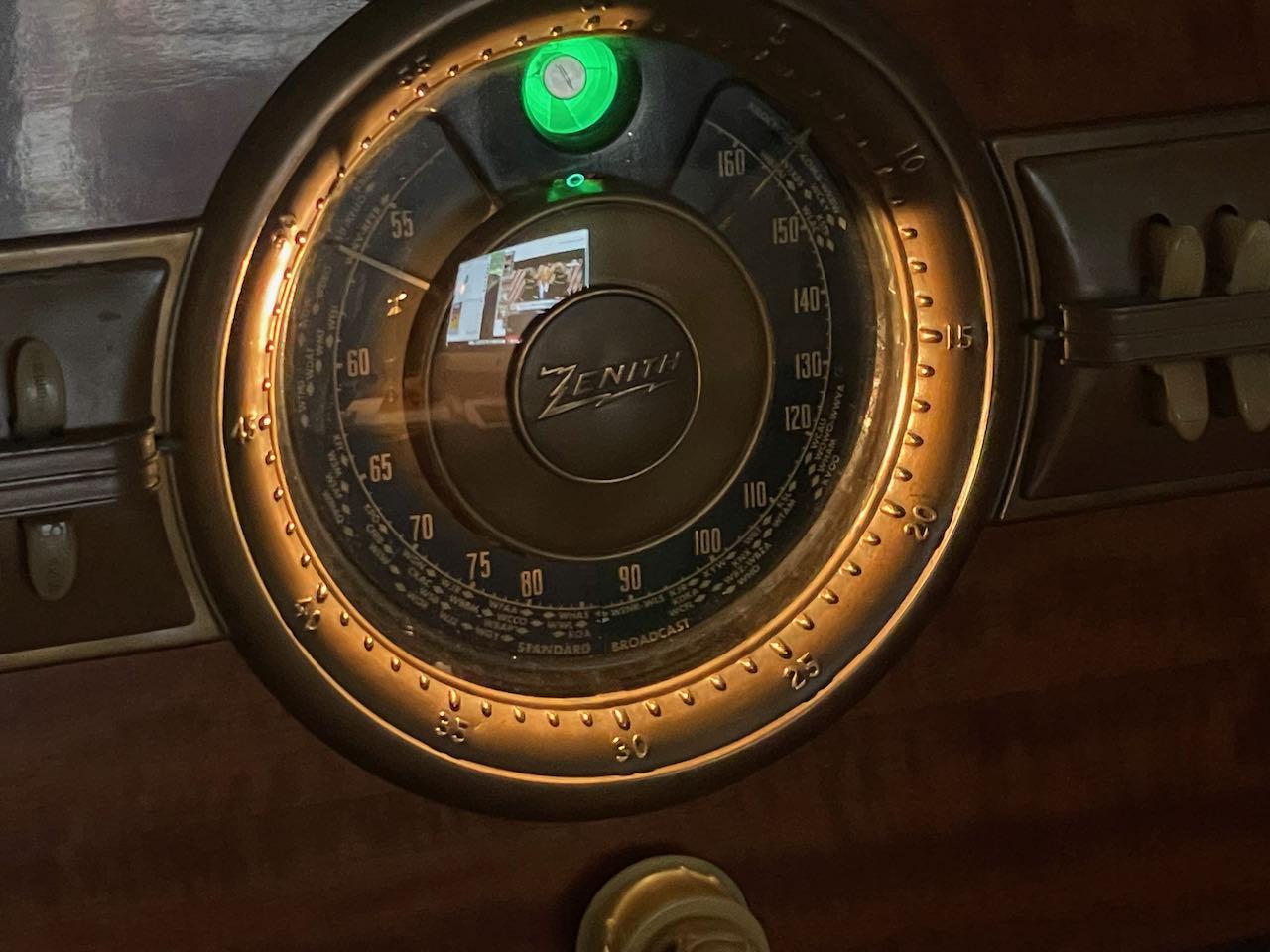 Vintage1940 Zenith 12-S-445 Shutterdial restauriert Radio Bluetooth im Zustand „Gut“ im Angebot in Oakland, CA