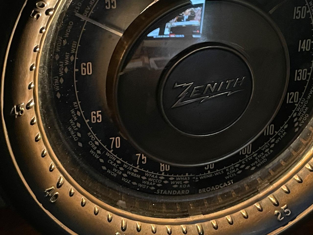 Vintage1940 Zenith 12-S-445 Shutterdial restauriert Radio Bluetooth (Mitte des 20. Jahrhunderts) im Angebot