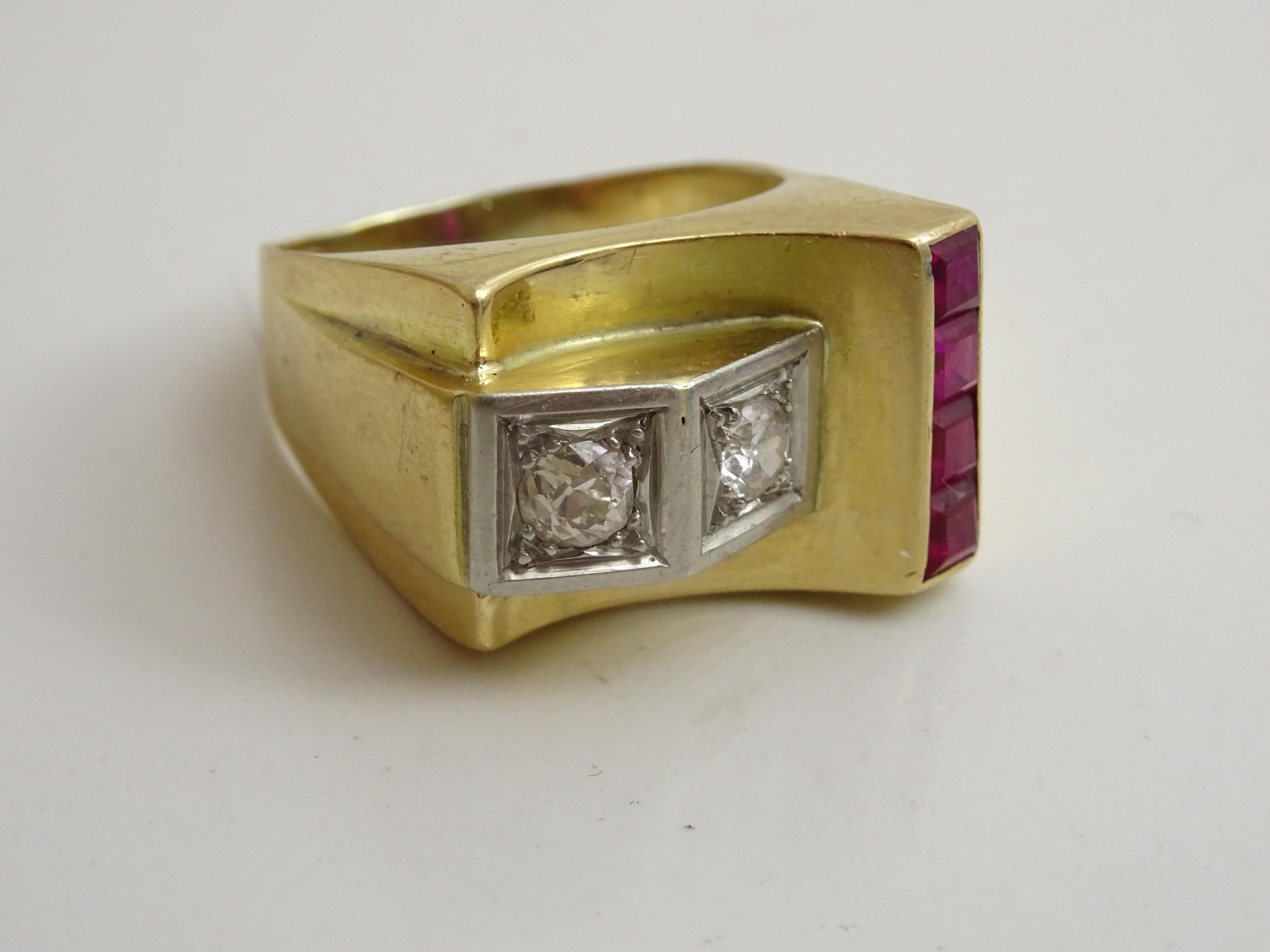 Vintage1940's Tank Ring , set with Rubies and Diamonds In Excellent Condition For Sale In Jerusalem, IL
