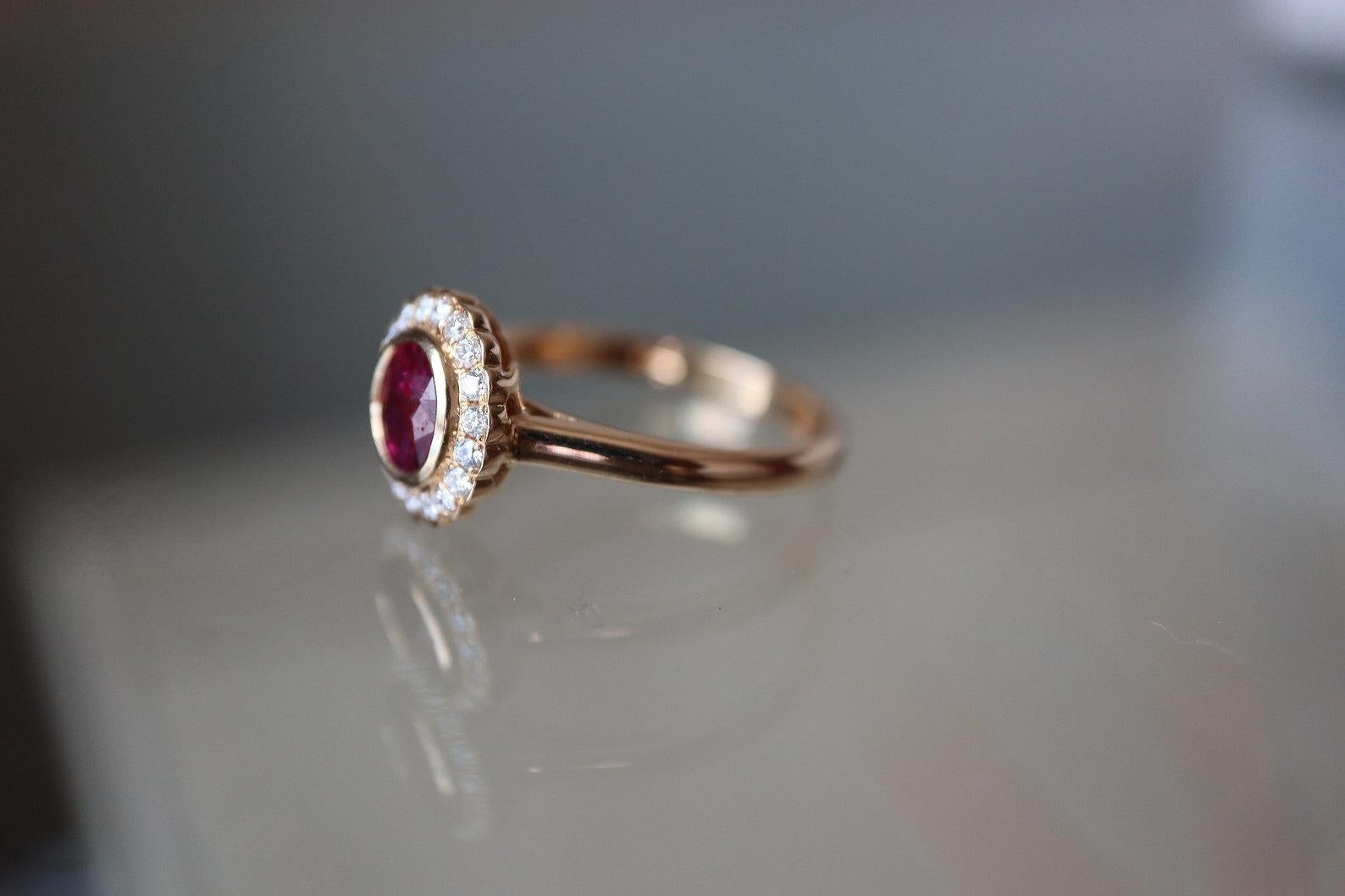 De las mujeres Anillo de rubí de Birmania sin calentar con diamante de estilo antiguo de 0,82 ct en venta