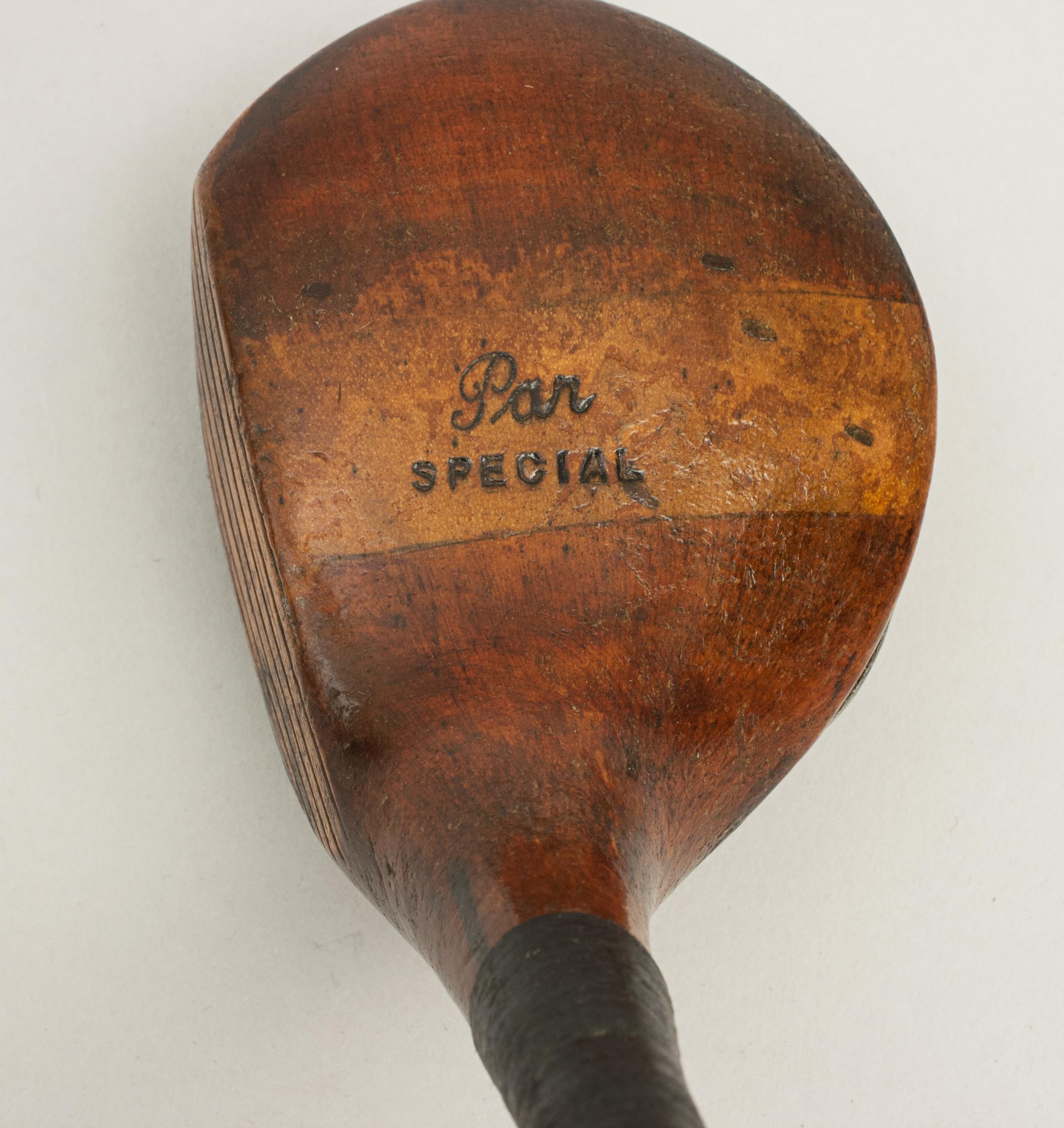 Vintage Golf Club, Persimmon Head Driver with Hickory Shaft In Good Condition In Oxfordshire, GB