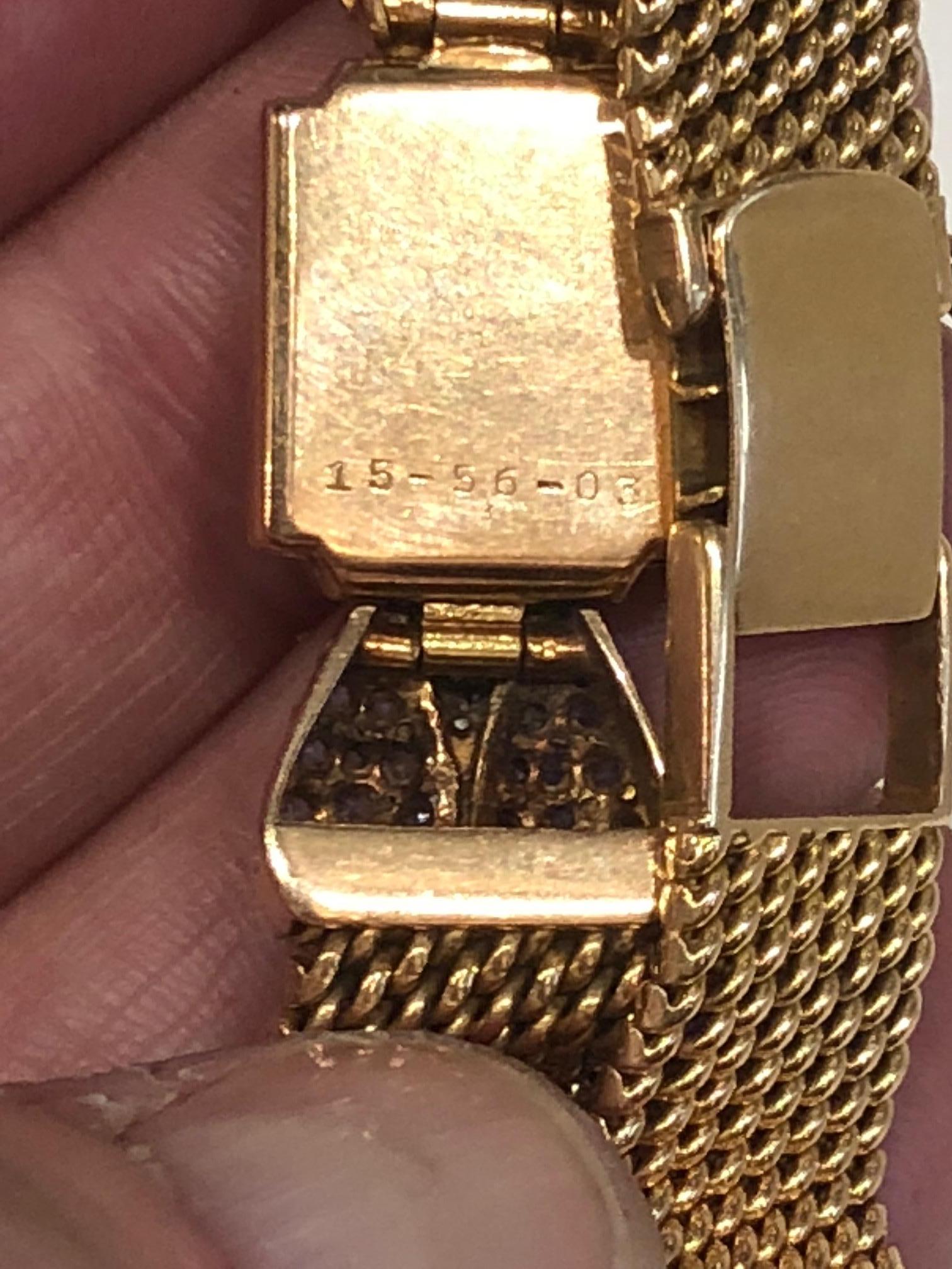 Damen-Armbanduhr, quadratisch, 18 Karat Gold und Diamant und Ceylon-Saphir (Retro) im Angebot