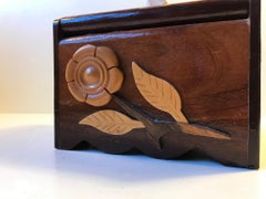 Caja para Toallas de Mano VintageScandinavian Folk Art en Maderas Mixtas, Años 70