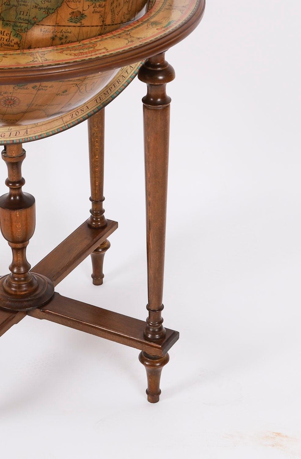 VintageTerrestrial Library Globe on Stand Donati, Milano 20th Century 5