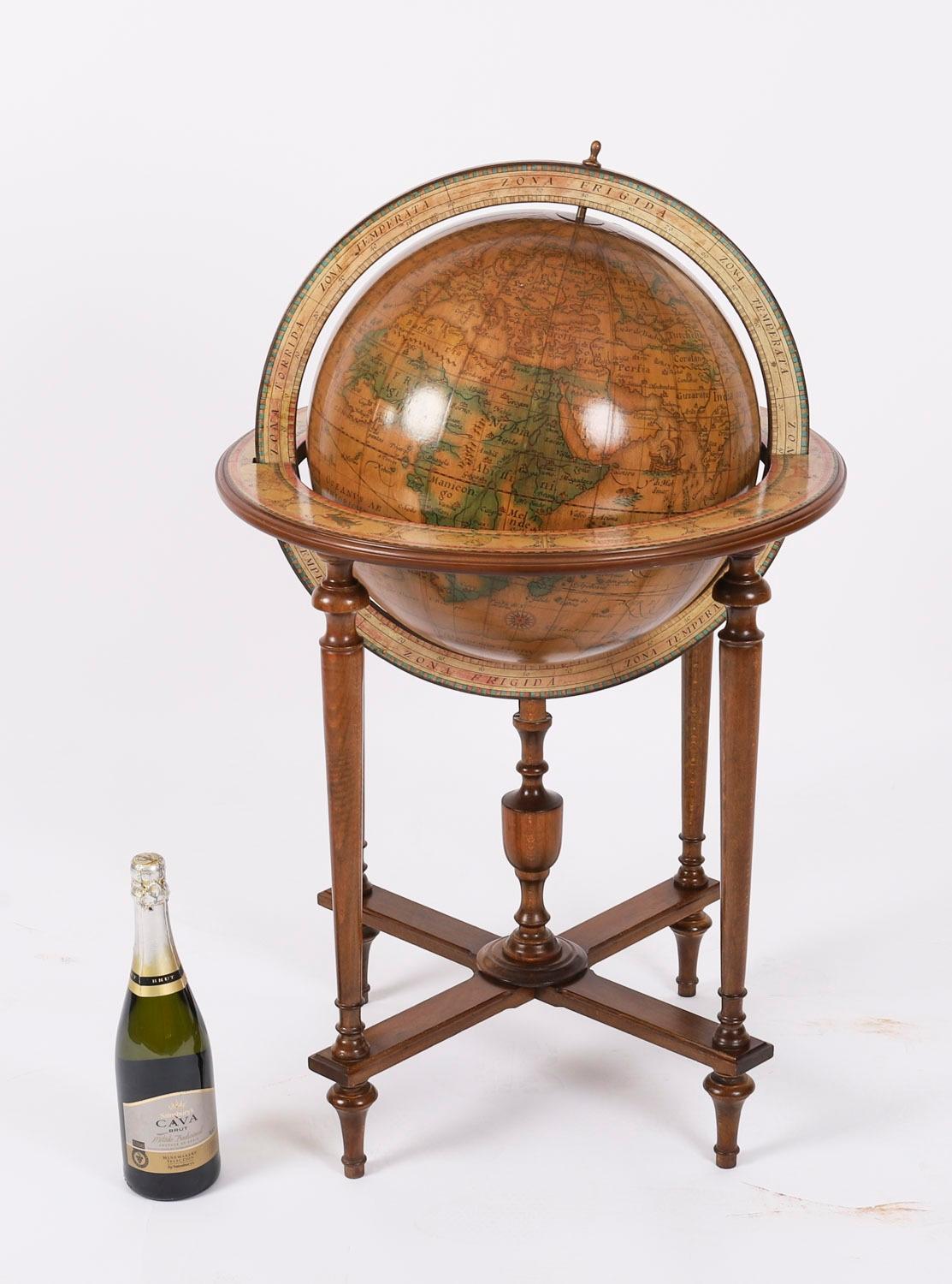 VintageTerrestrial Library Globe on Stand Donati, Milano 20th Century 13