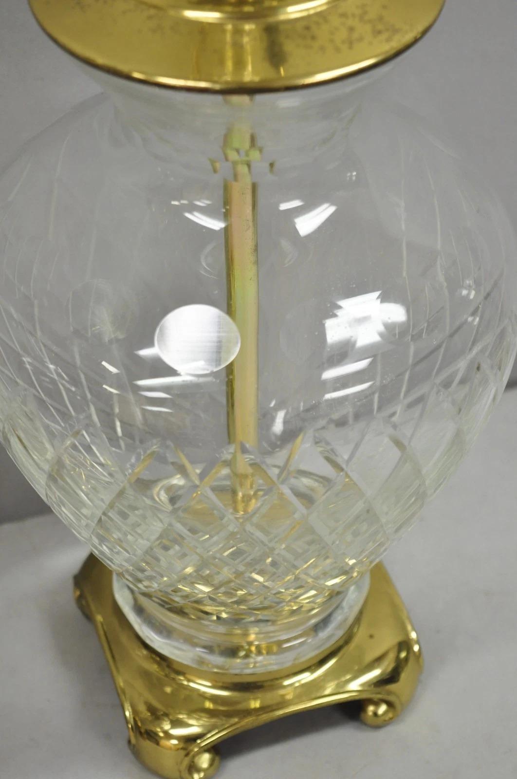 Ottone Lampade da tavolo in ottone con barattolo di zenzero in cristallo diamantato di Vintagte Chinoiserie - una coppia in vendita