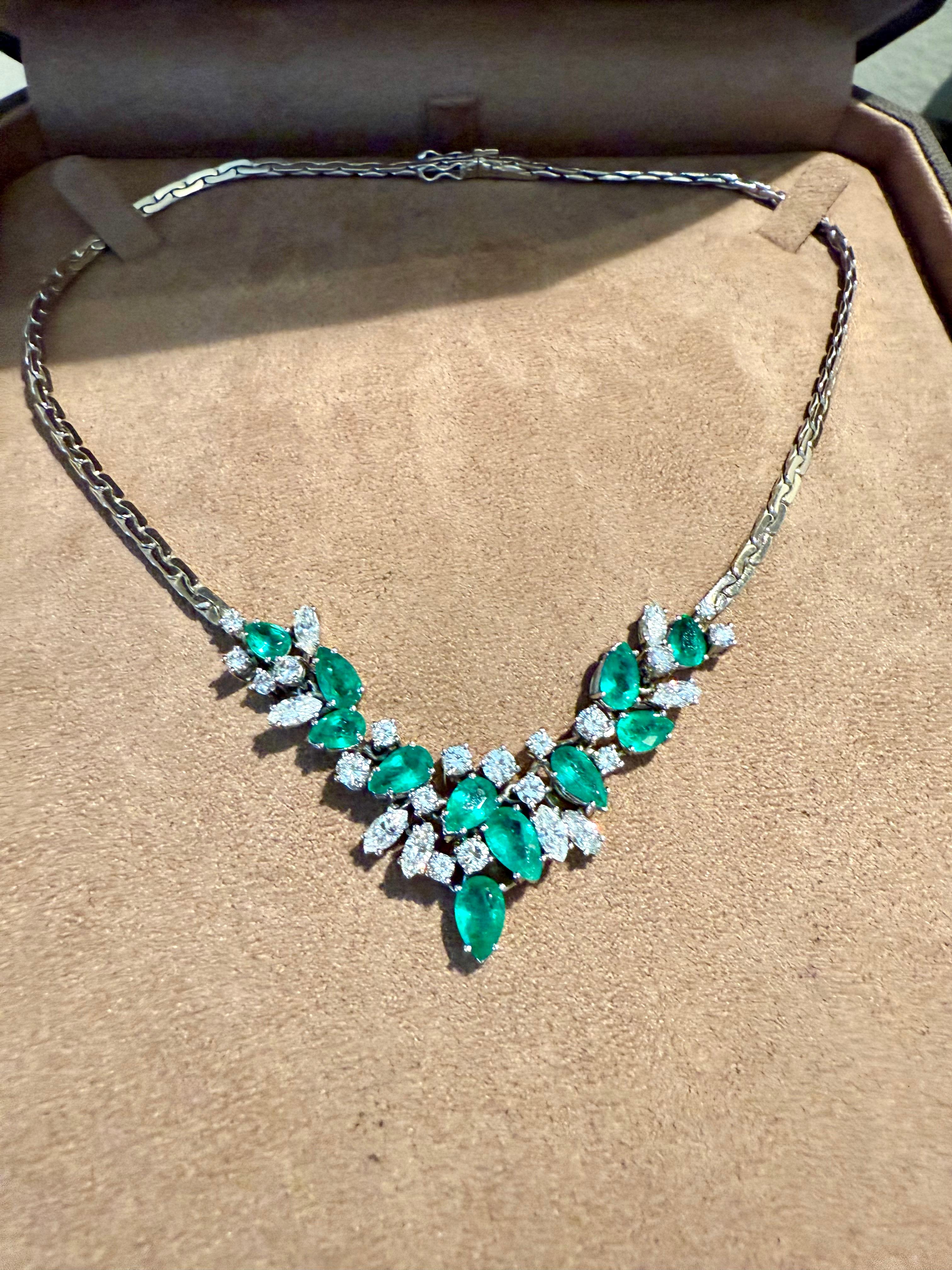 Donna Vintge 1970 Collana a cascata in oro bianco 18 K con diamanti e smeraldi A. Kurz Switzerlad in vendita