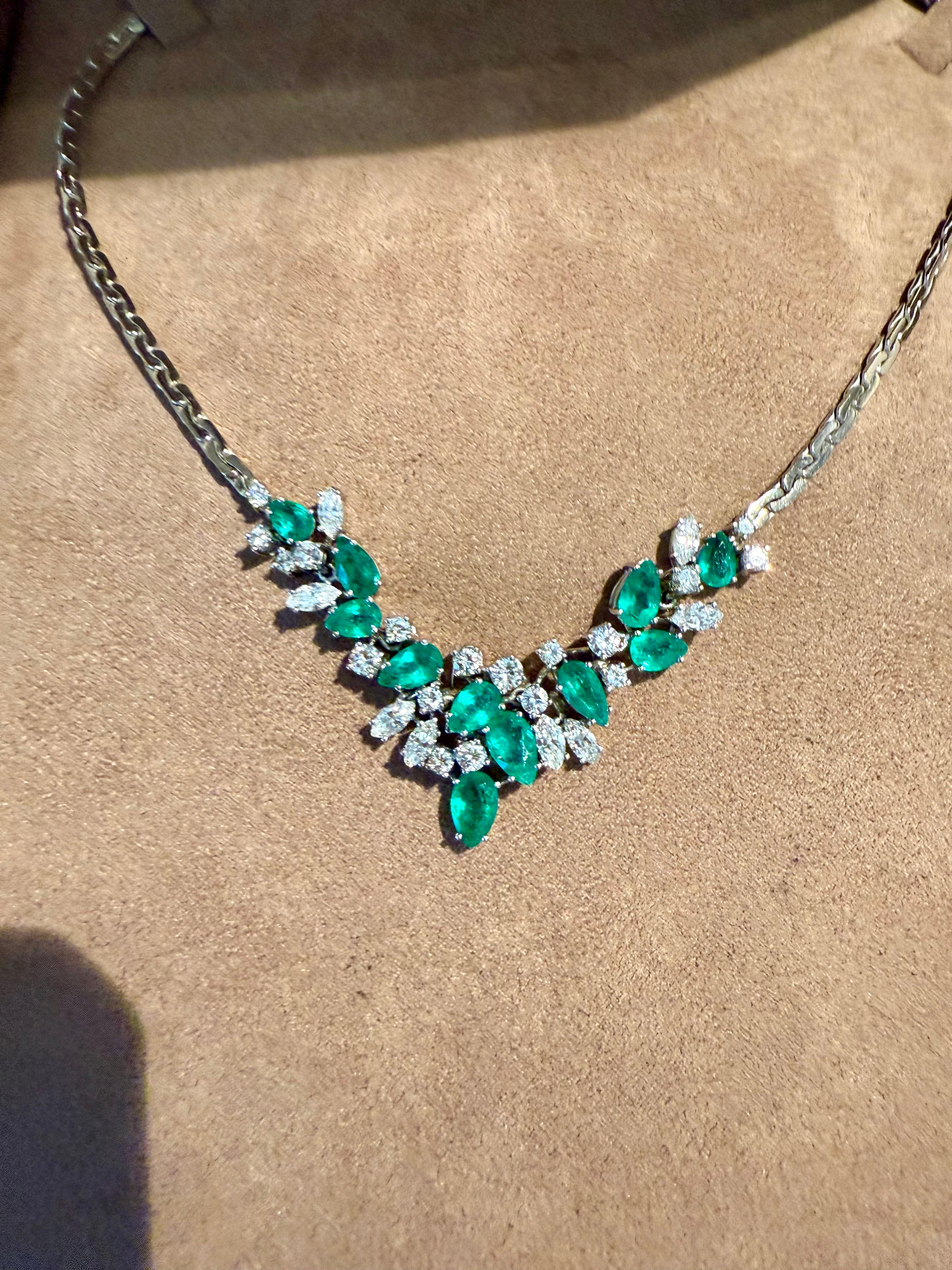 Vintge 1970 Collana a cascata in oro bianco 18 K con diamanti e smeraldi A. Kurz Switzerlad in vendita 2
