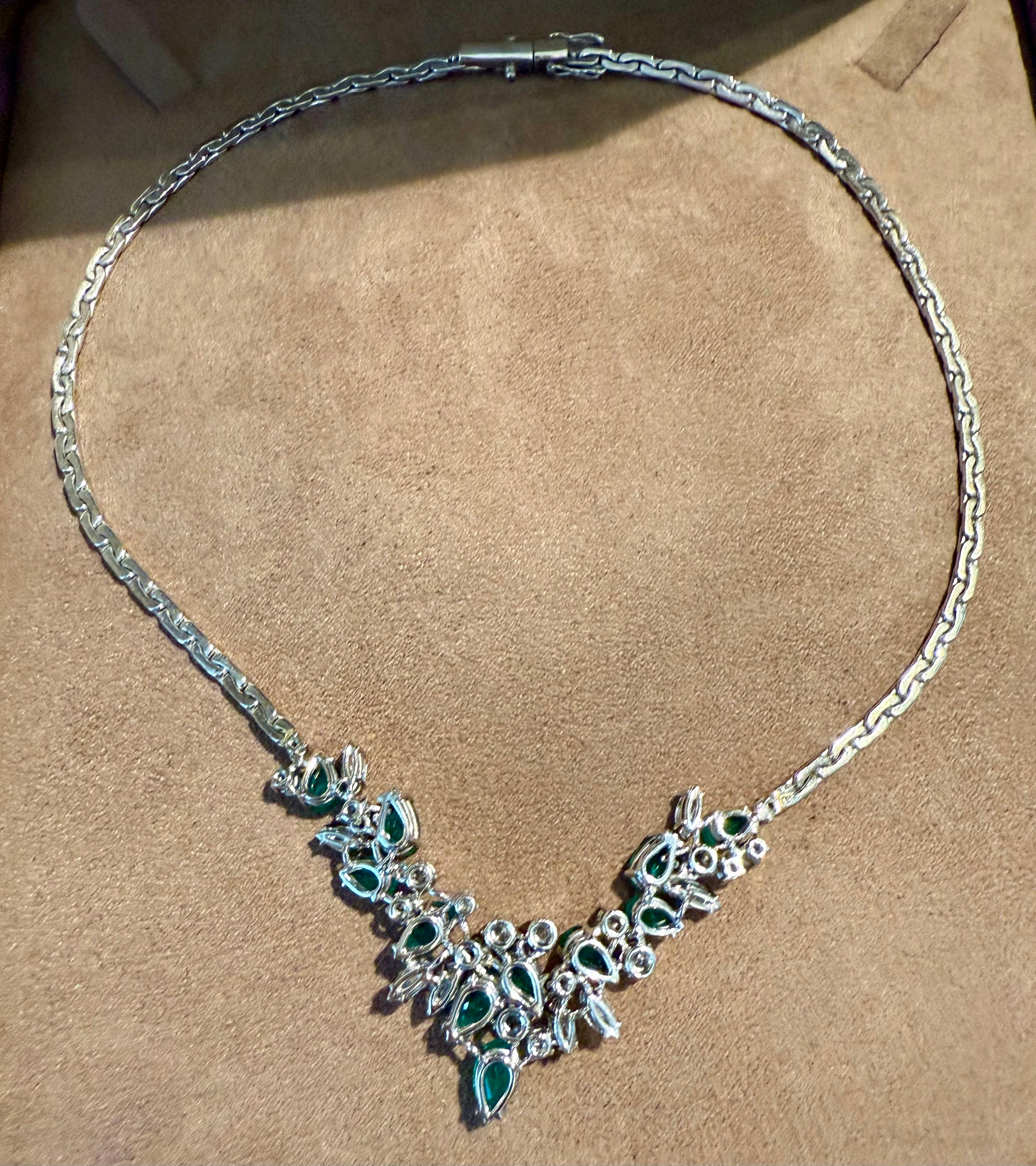 Vintge 1970 Collana a cascata in oro bianco 18 K con diamanti e smeraldi A. Kurz Switzerlad in vendita 3