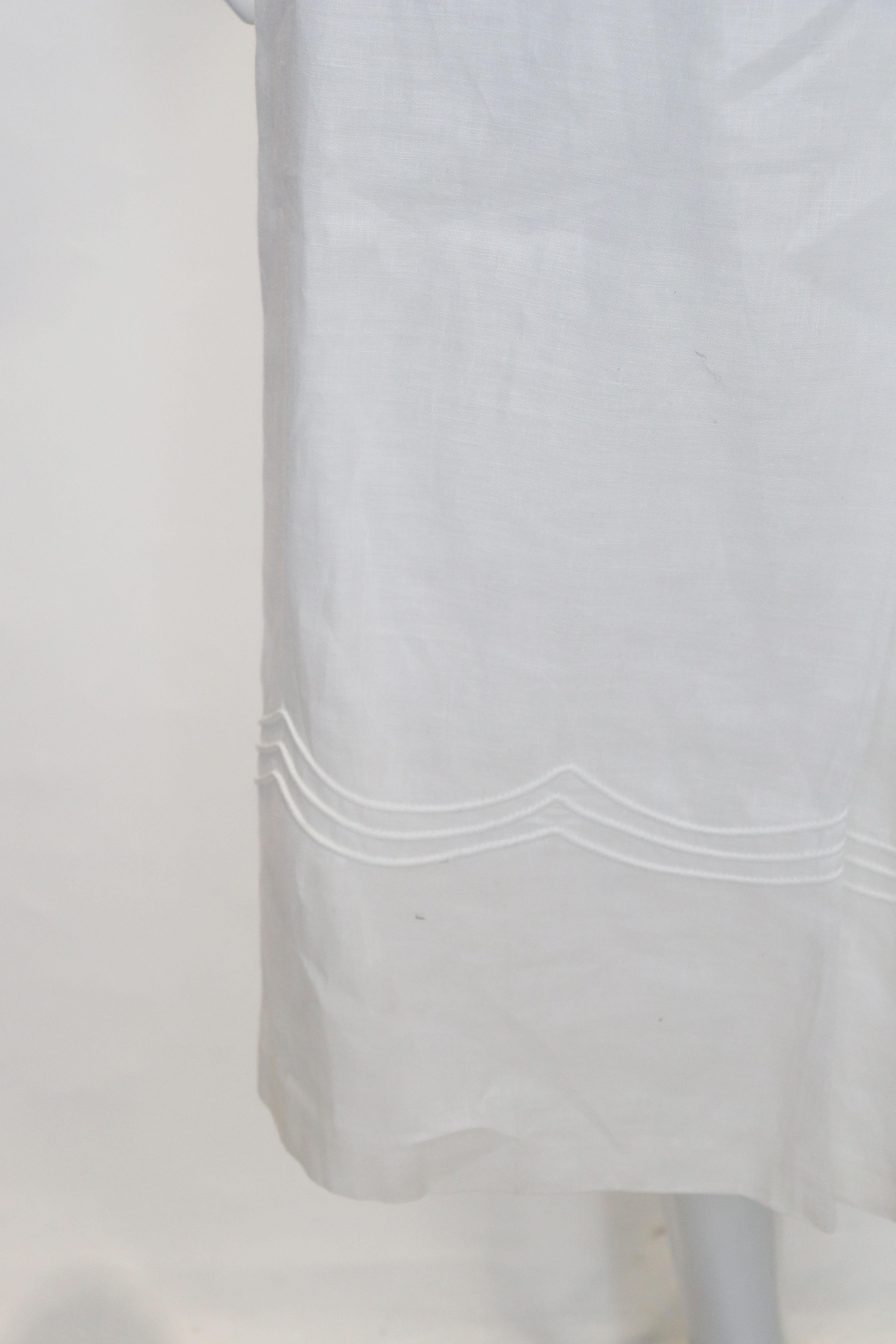Women's Vintge White Linen Skirt by Della Porta For Sale
