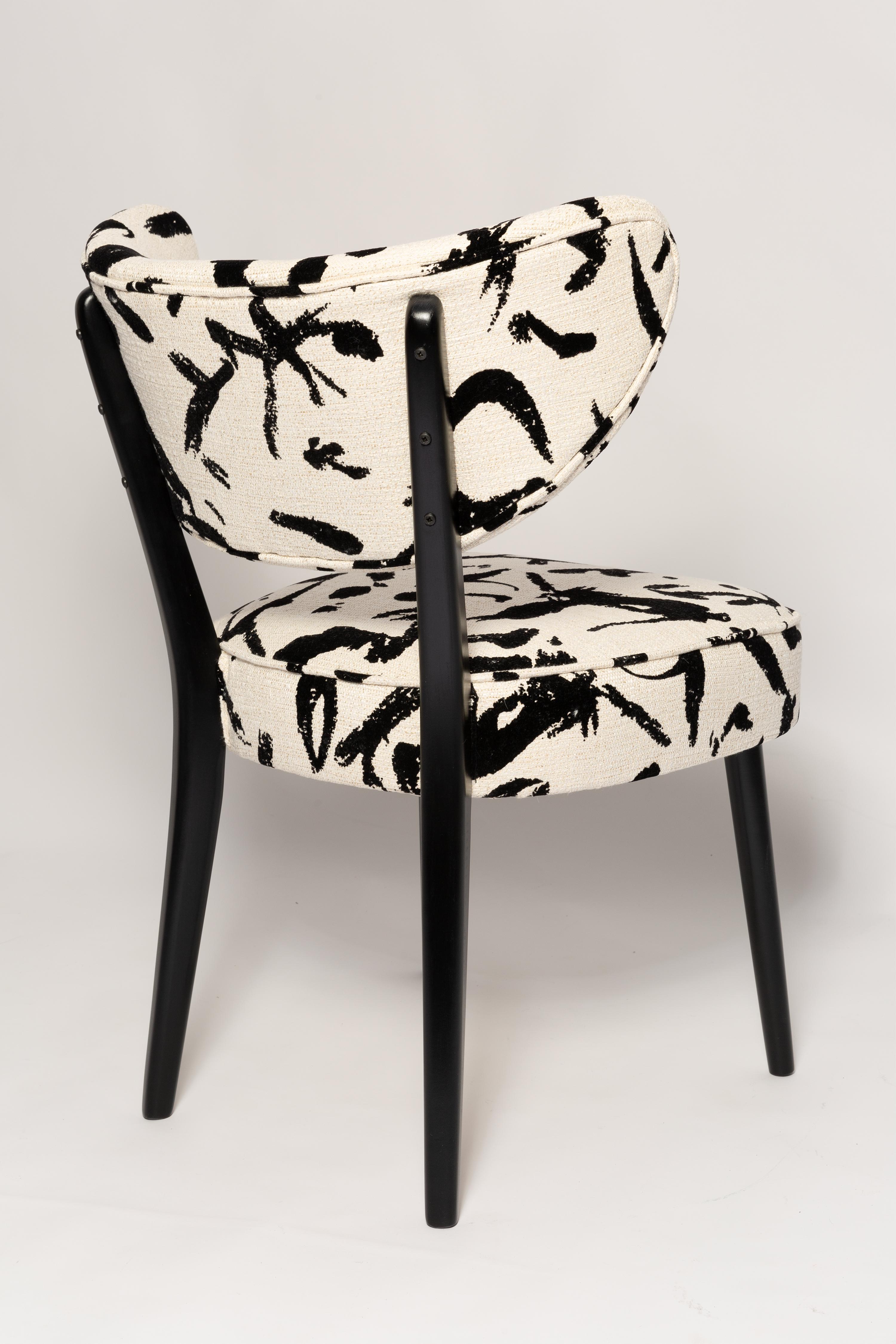 Vintola Dining Chair, Cream and Black Ichi-go Ichi-e by Dedar, Europe, Poland In New Condition For Sale In 05-080 Hornowek, PL